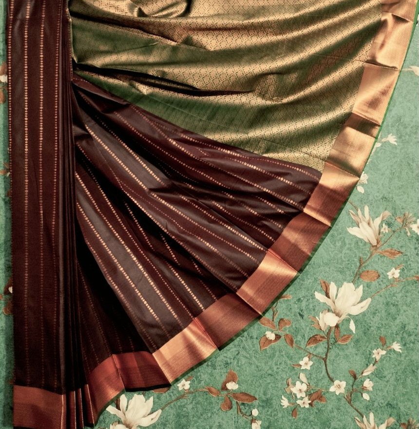 Fancy Soft Silk Dark Brown Star Buttas