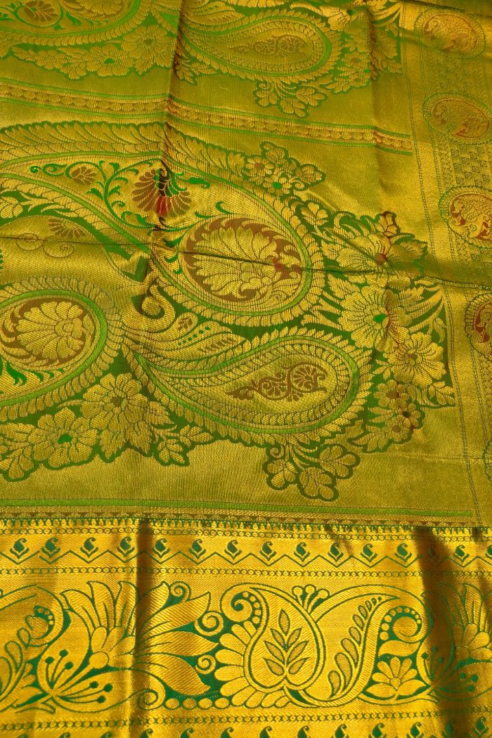 Beautiful Handwoven Red and Green Silk Saree with Gold Zari - 4