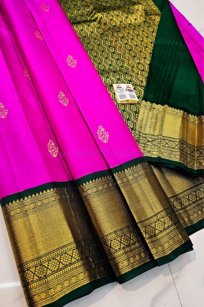 Magenta Kanjivaram Silk Saree with Green Pallu and Korvai Border