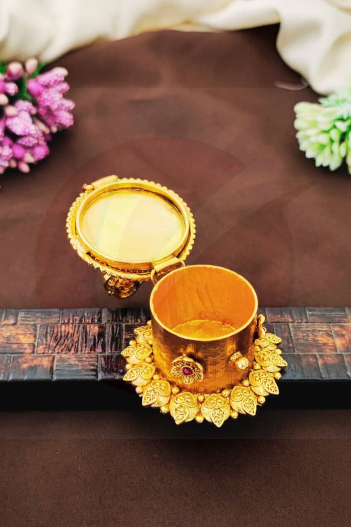 Lakshmi Sindoor Box Brass Kumkum Box Kumguma Chimil