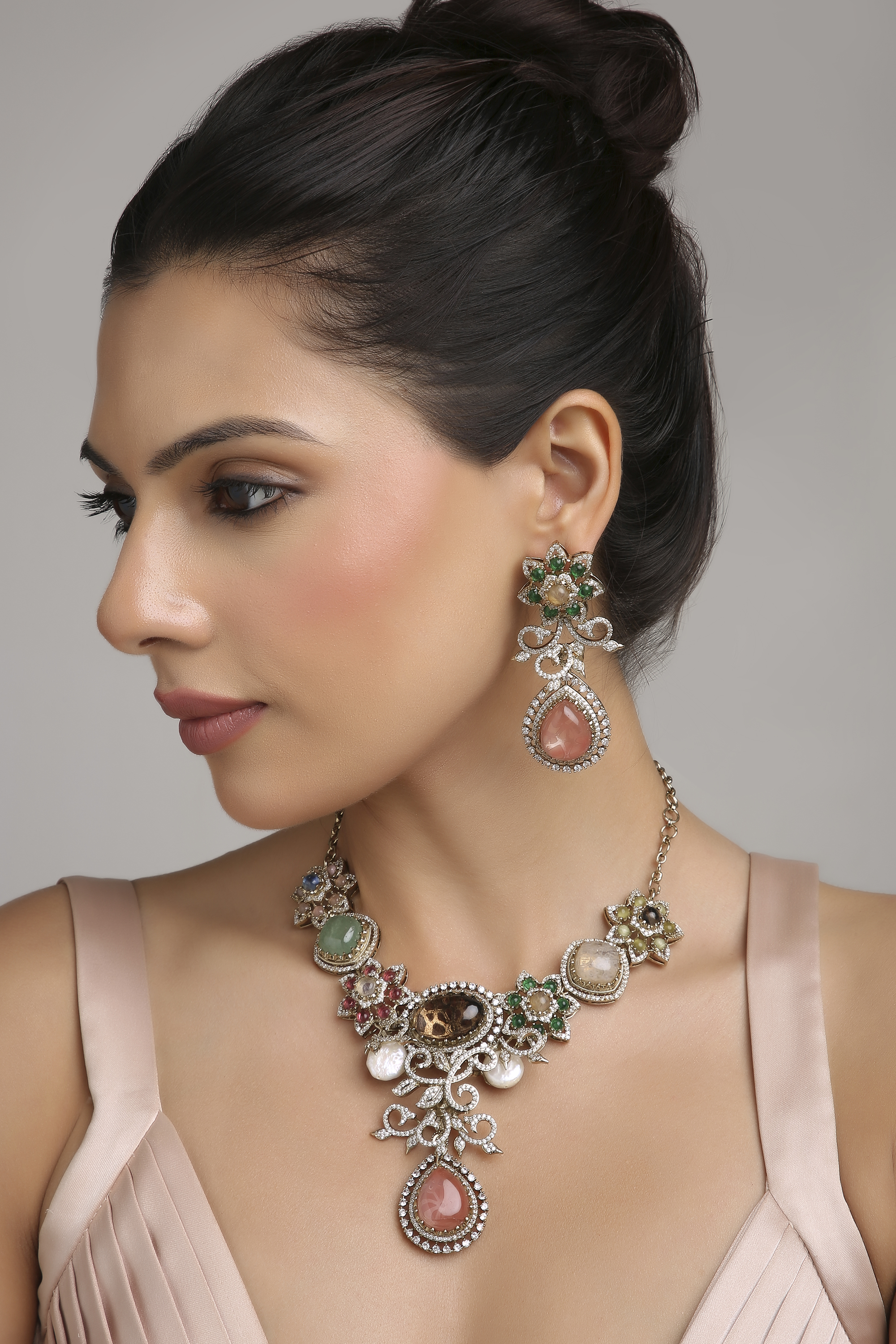 Sabyasachi Necklace 08656 - 4