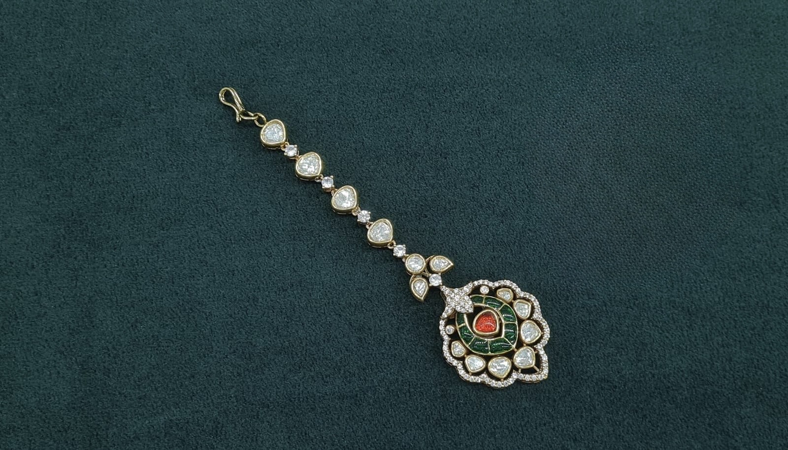 Kundan Tikka 06008 - 2