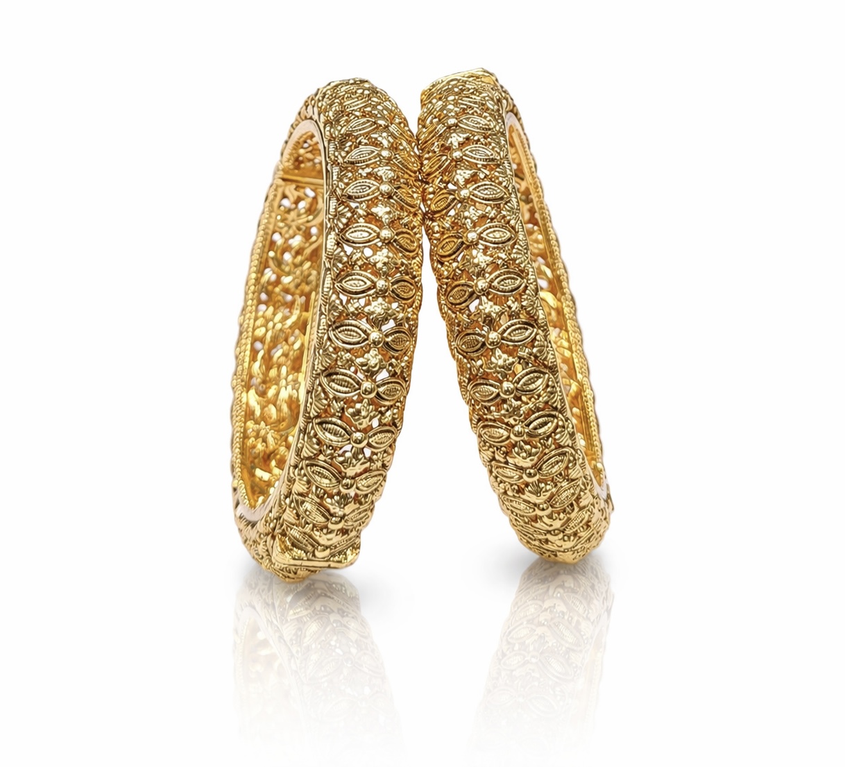 Antique bangles 01734