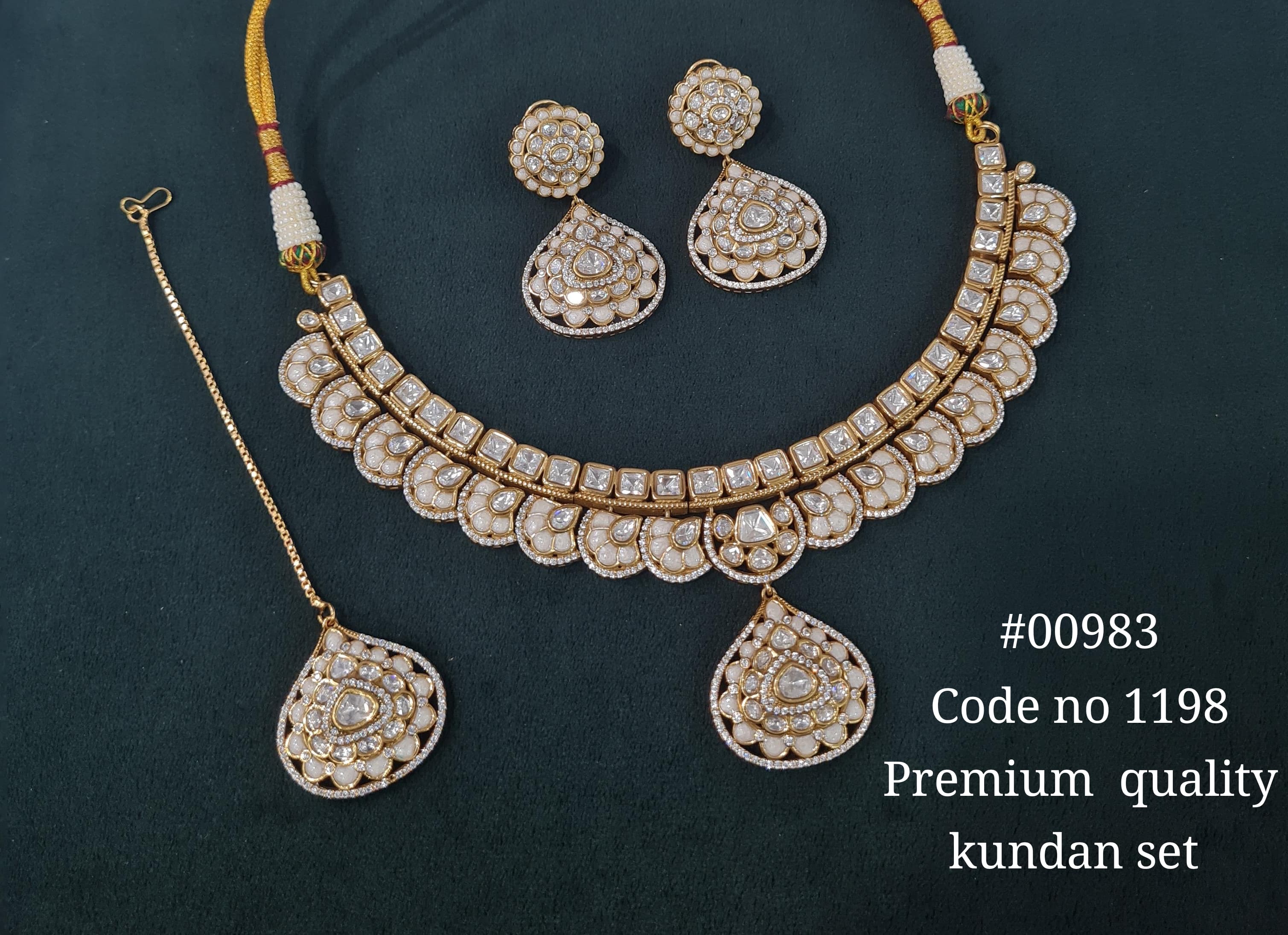 Kundan Necklace 00983 - 9