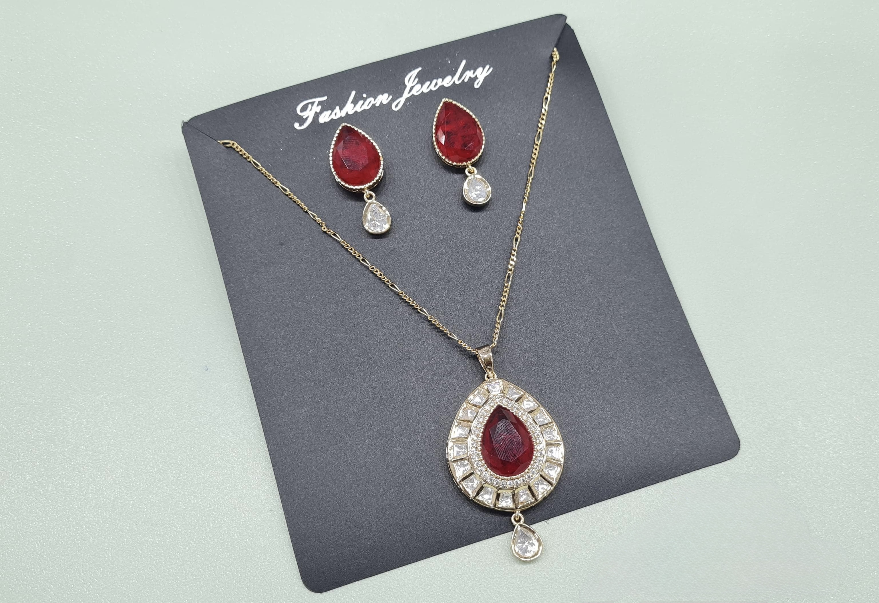 Kundan Pendant 08705 - 5