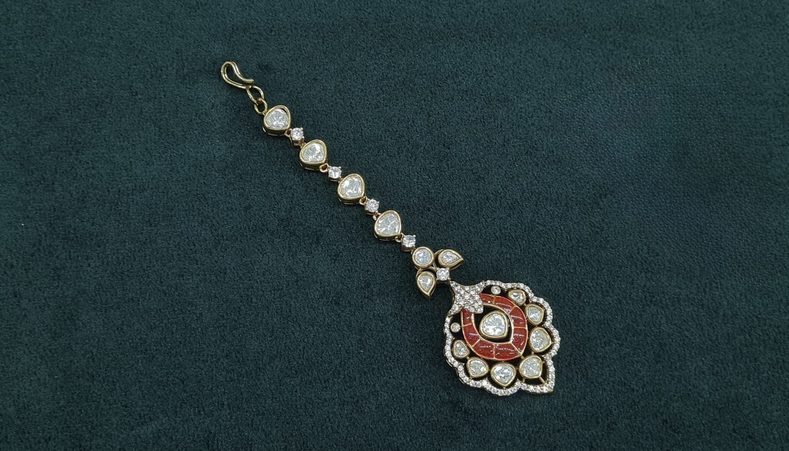 Kundan Tikka 06008 - 3