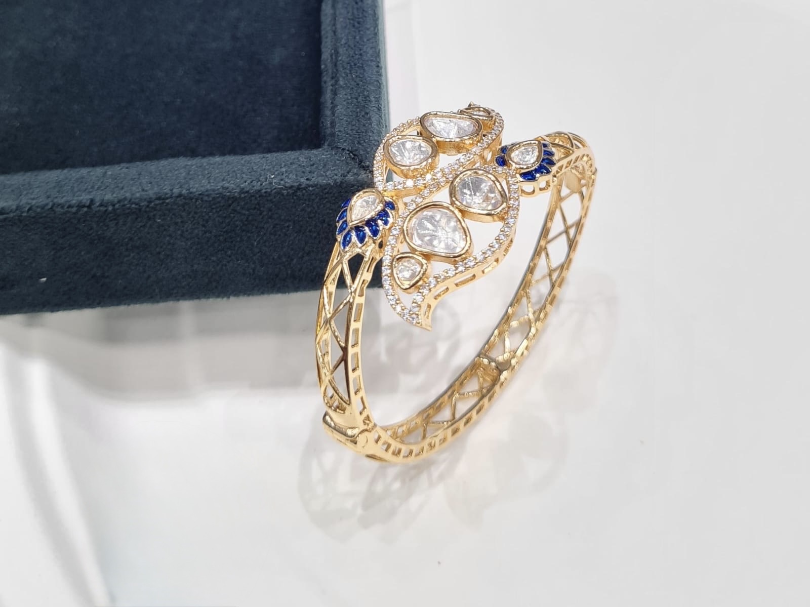 Kundan Kada 07979 - 2