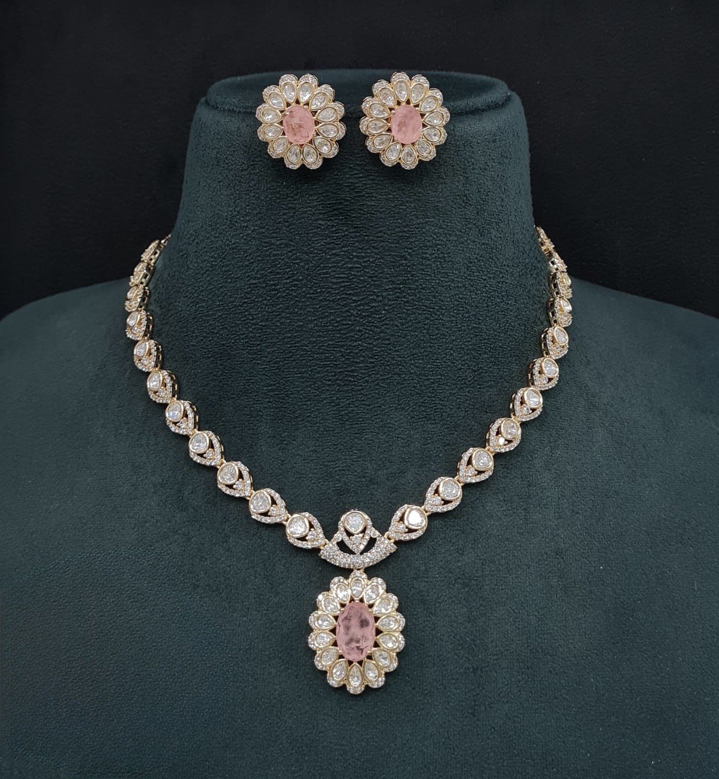 Kundan Necklace 09266 - 4