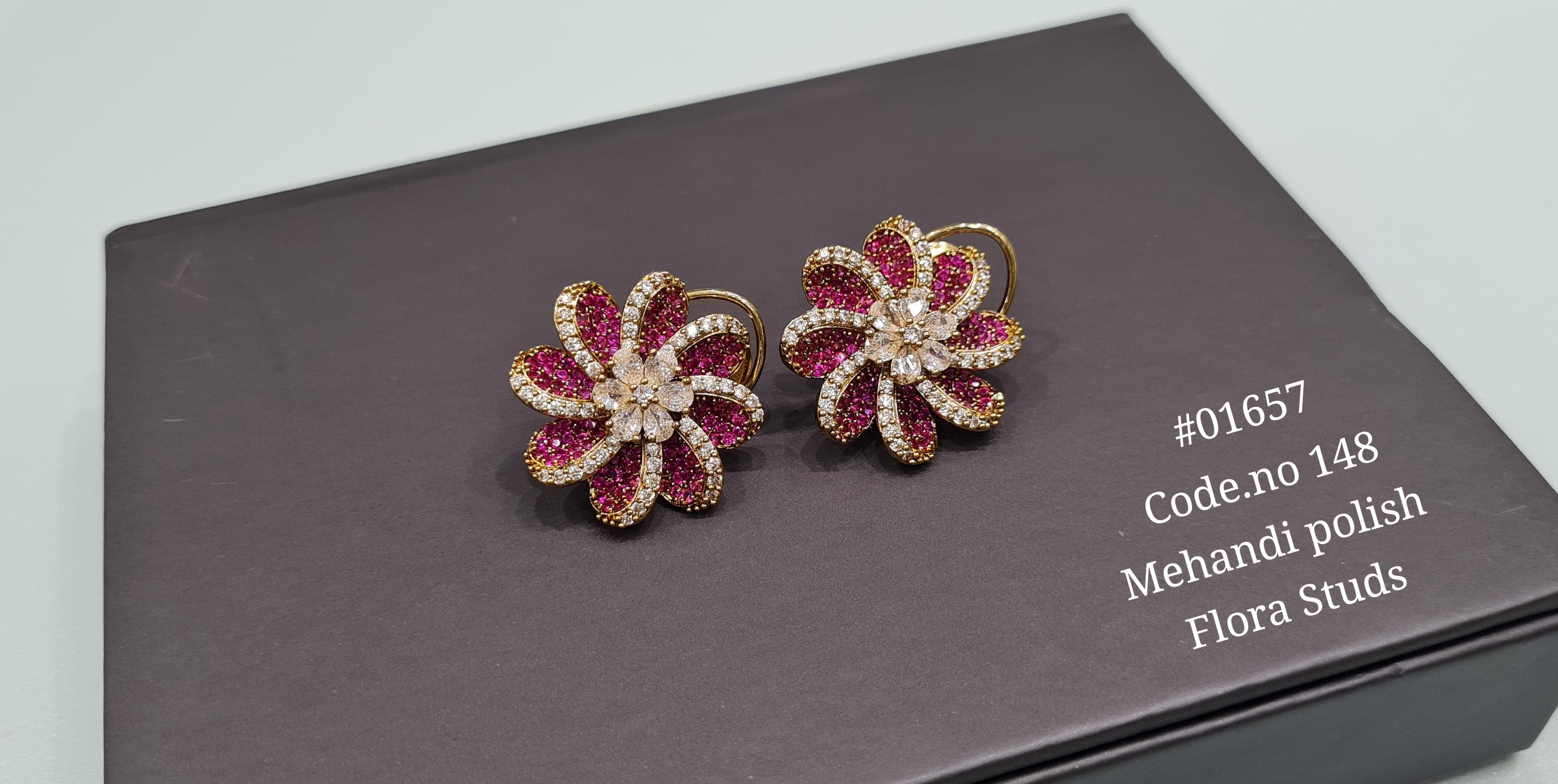 Cz Flower Studs 01657 - 6