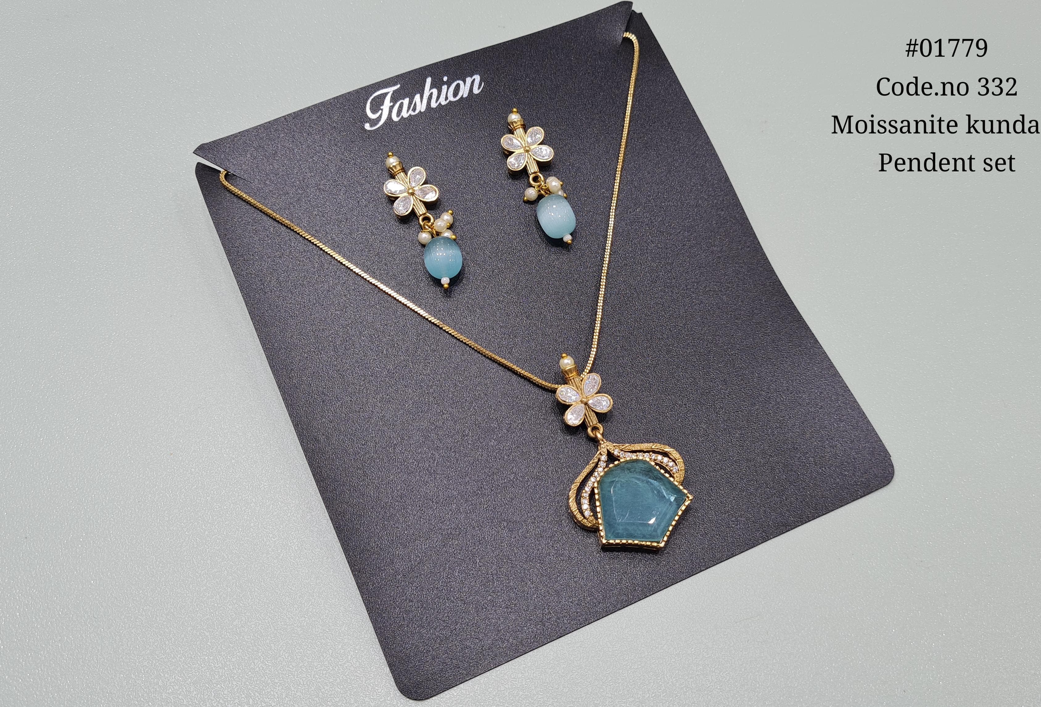 Kundan pendant 01779 - 6