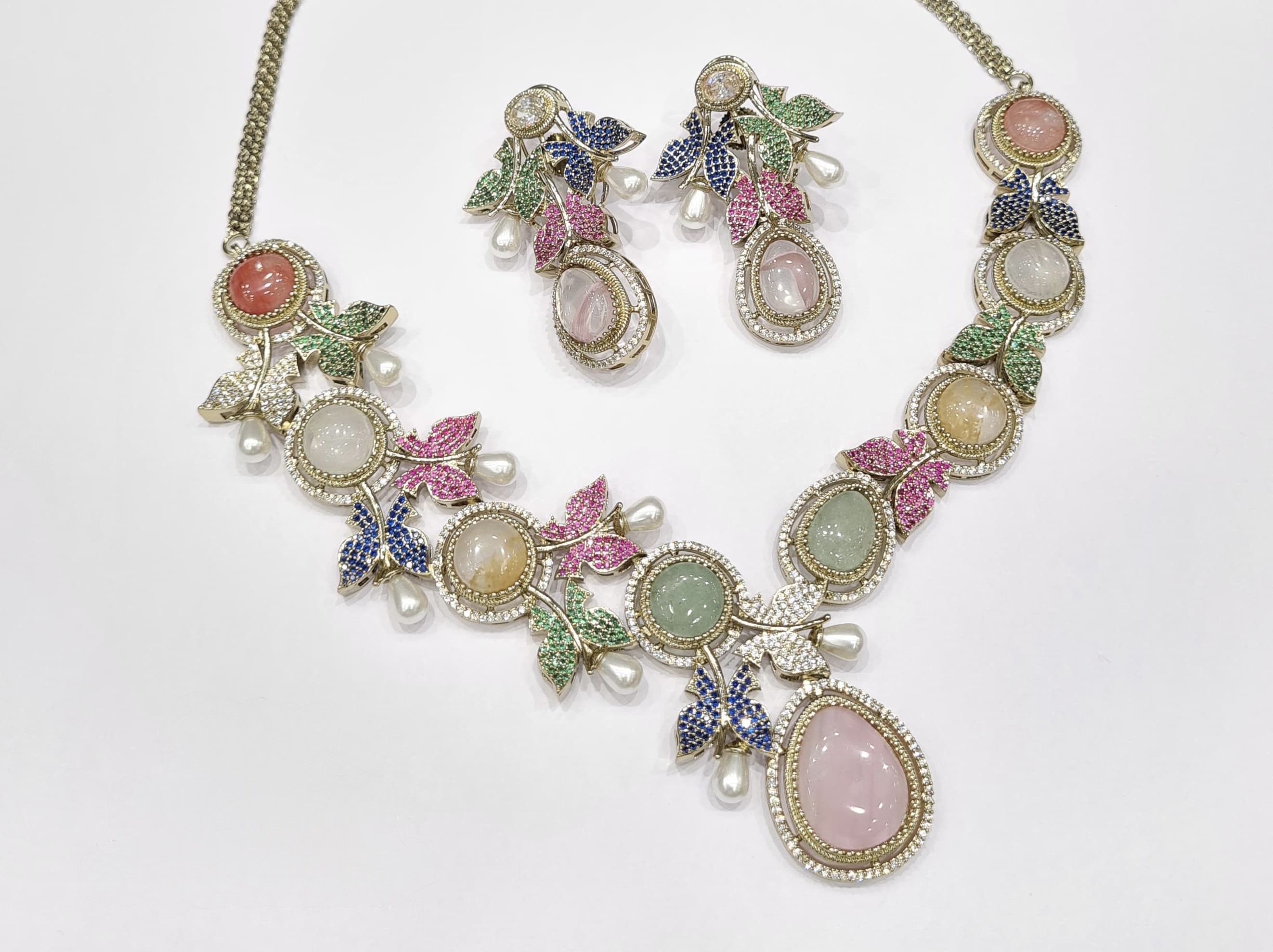 Sabyasachi Necklace 10586 - 5