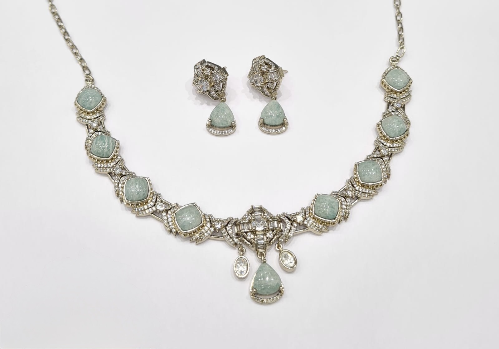 Sabyasachi Necklace 10039 - 9