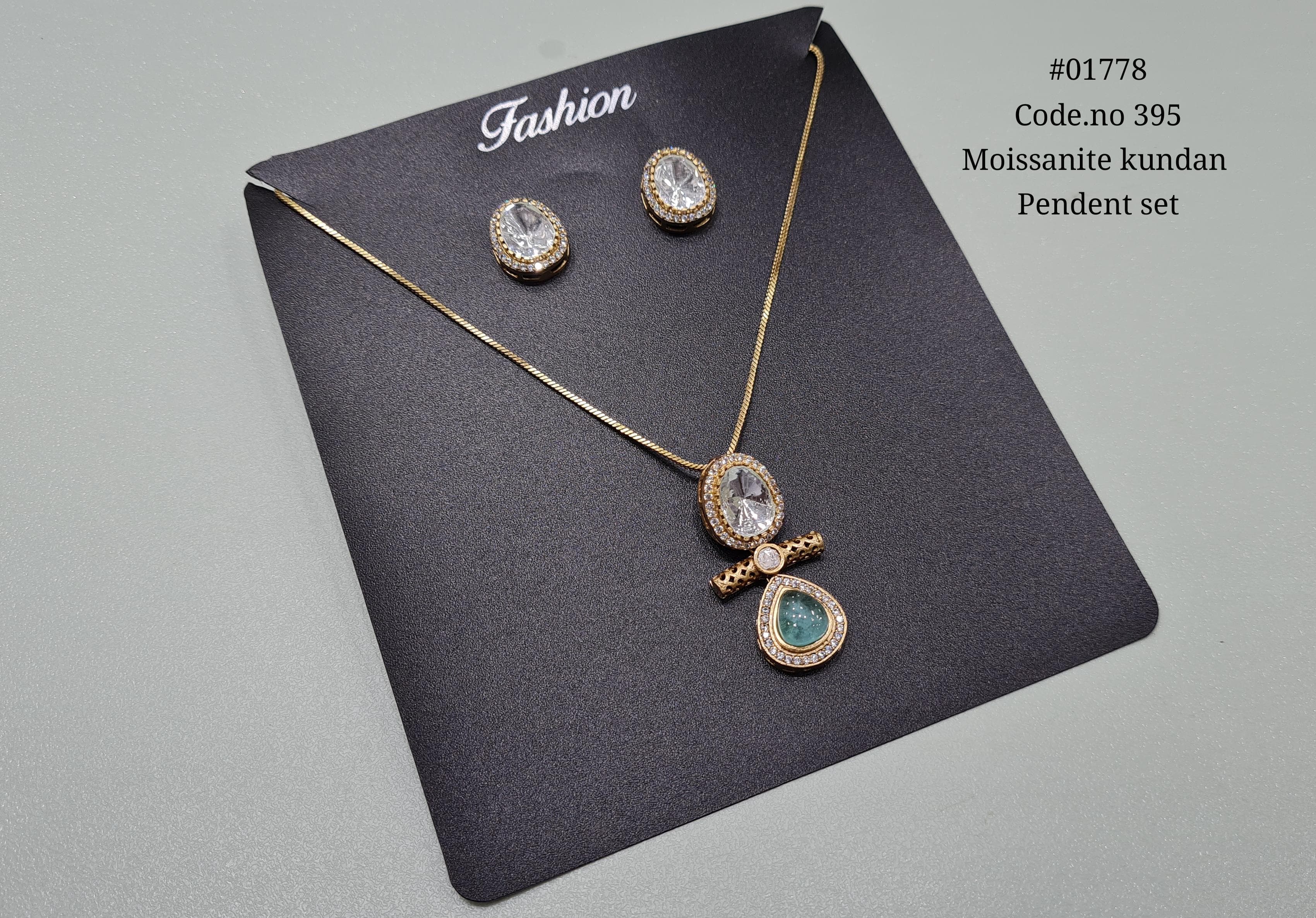 kundan pendant set  01778 - 7