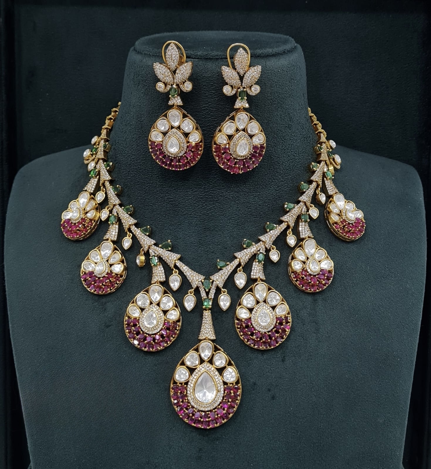 Strawberry Necklace 08127 - 4