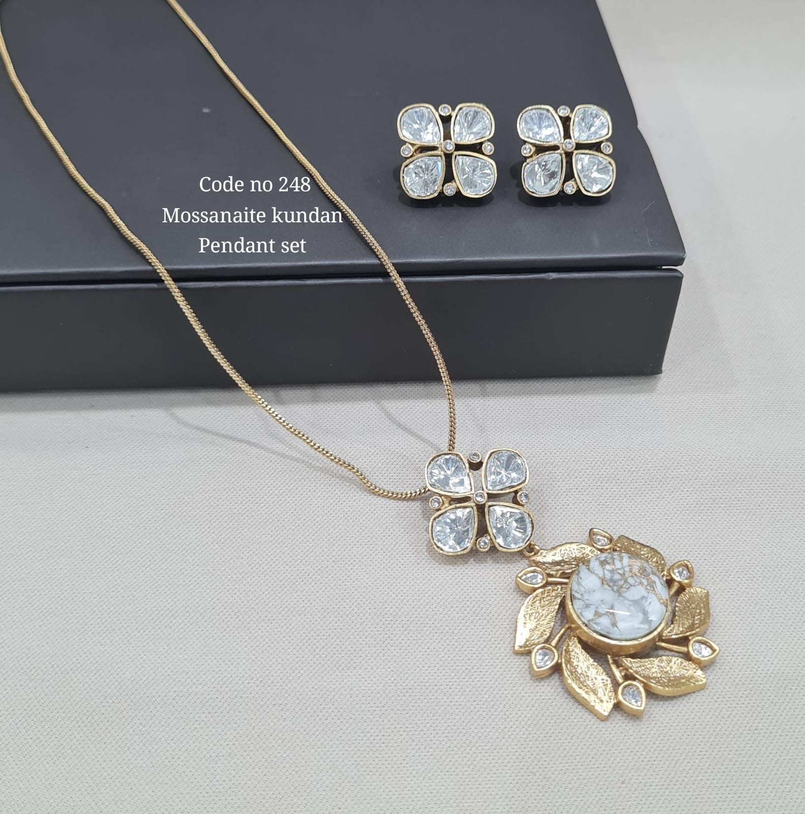 Kundan Pendant Set 00120 - 3