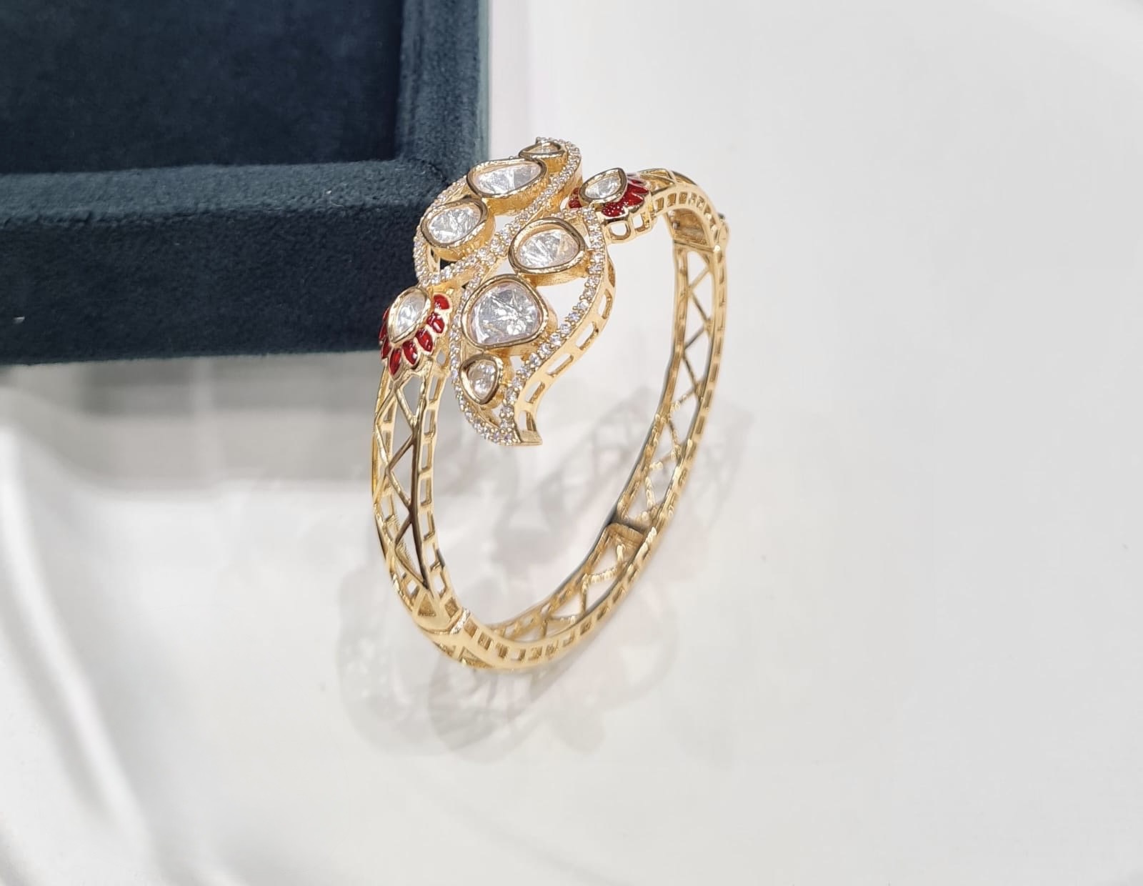 Kundan Kada 07979 - 5