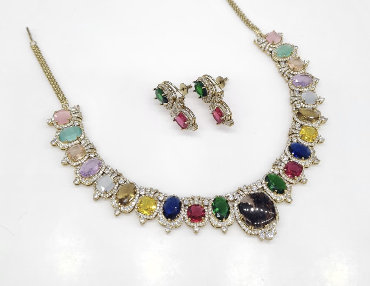 Sabyasachi Necklace 08728 - 17