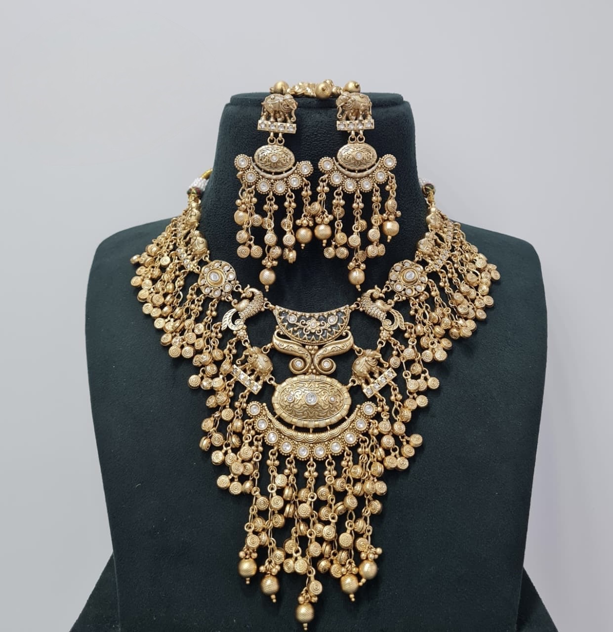 Heritage Necklace 07475 - 3