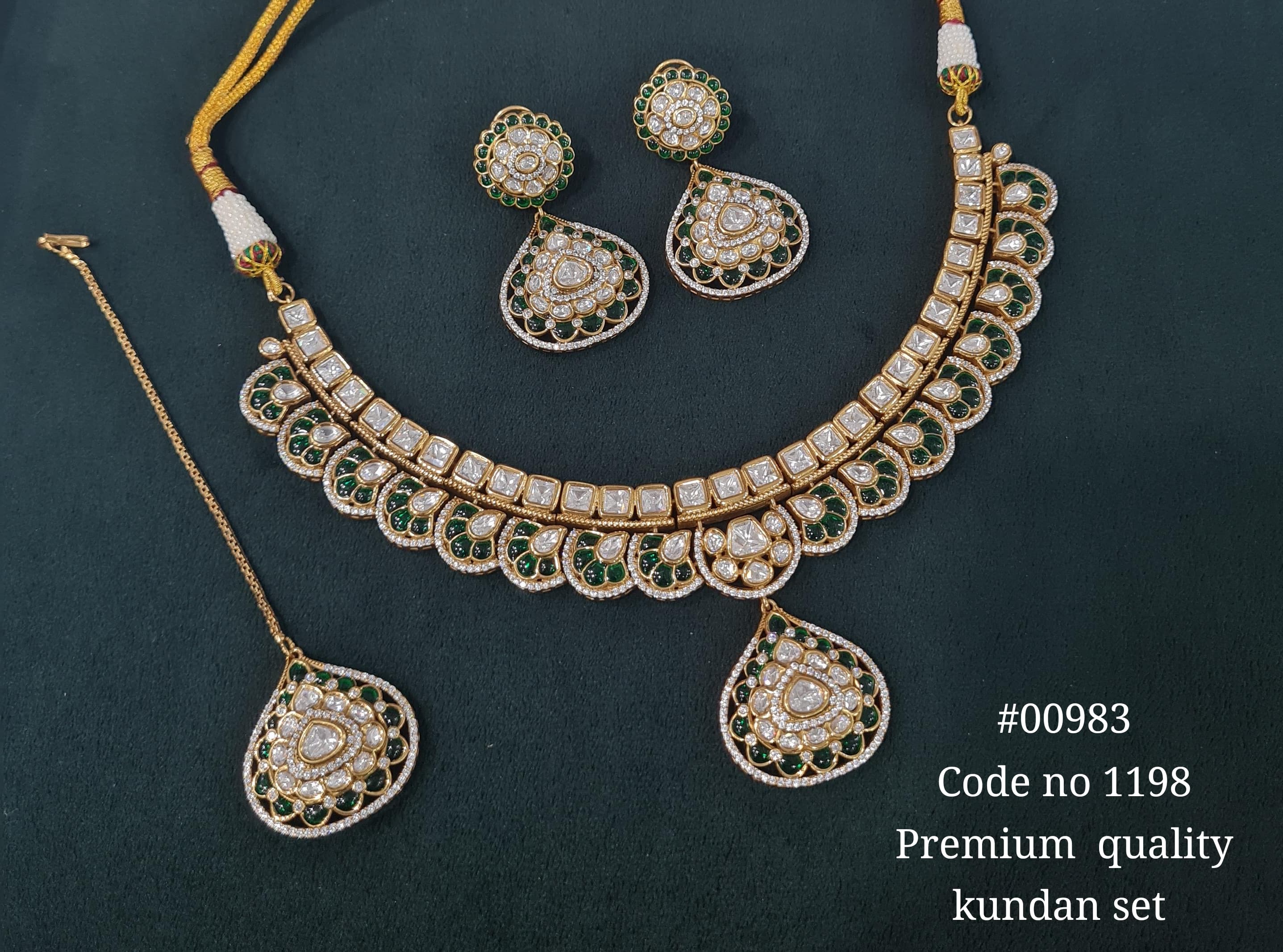 Kundan Necklace 00983 - 11