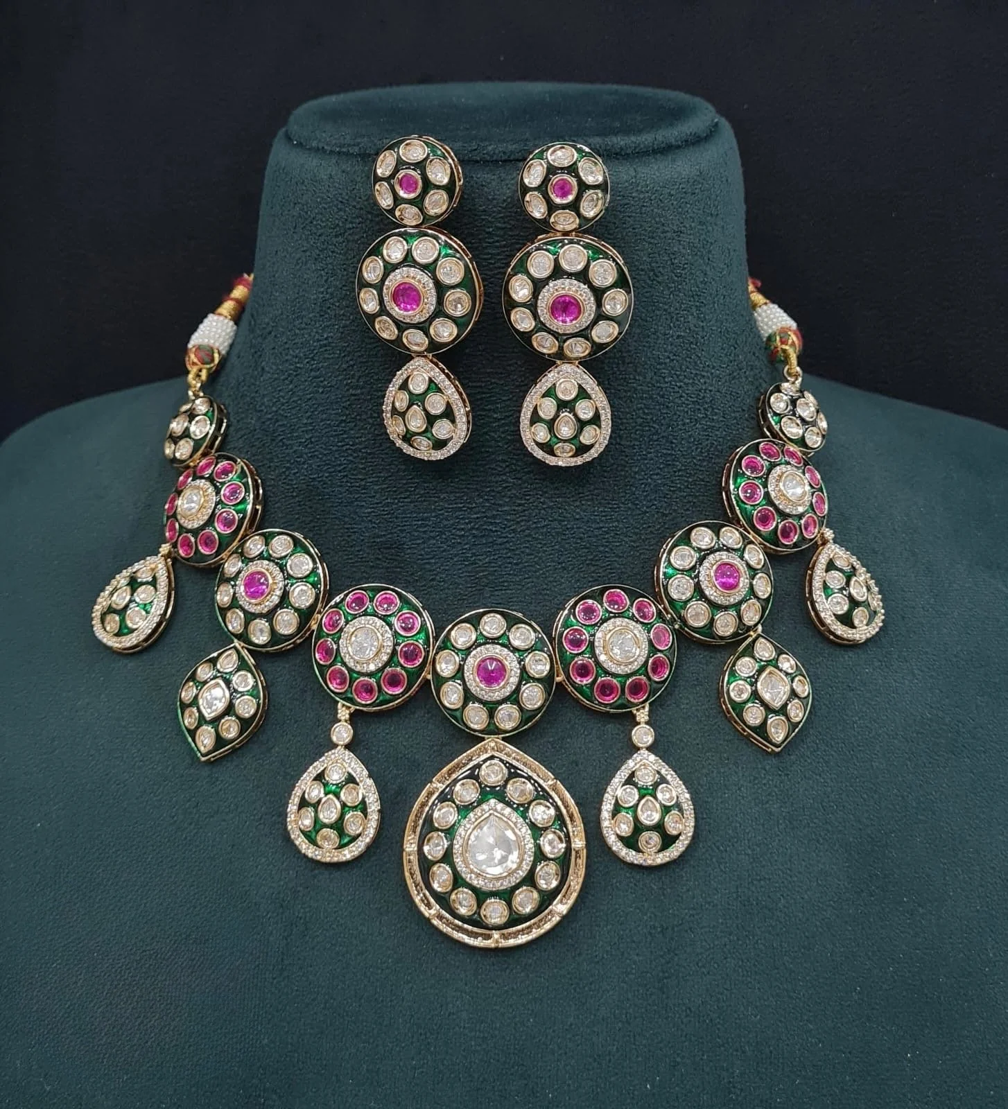 Kundan Necklace 08936 - 2