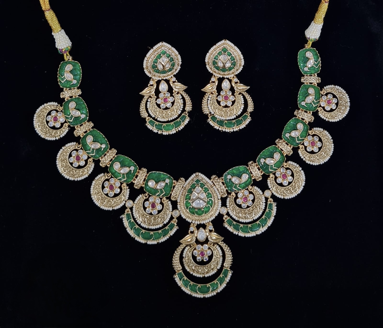 Heritage Necklace 06471 - 4