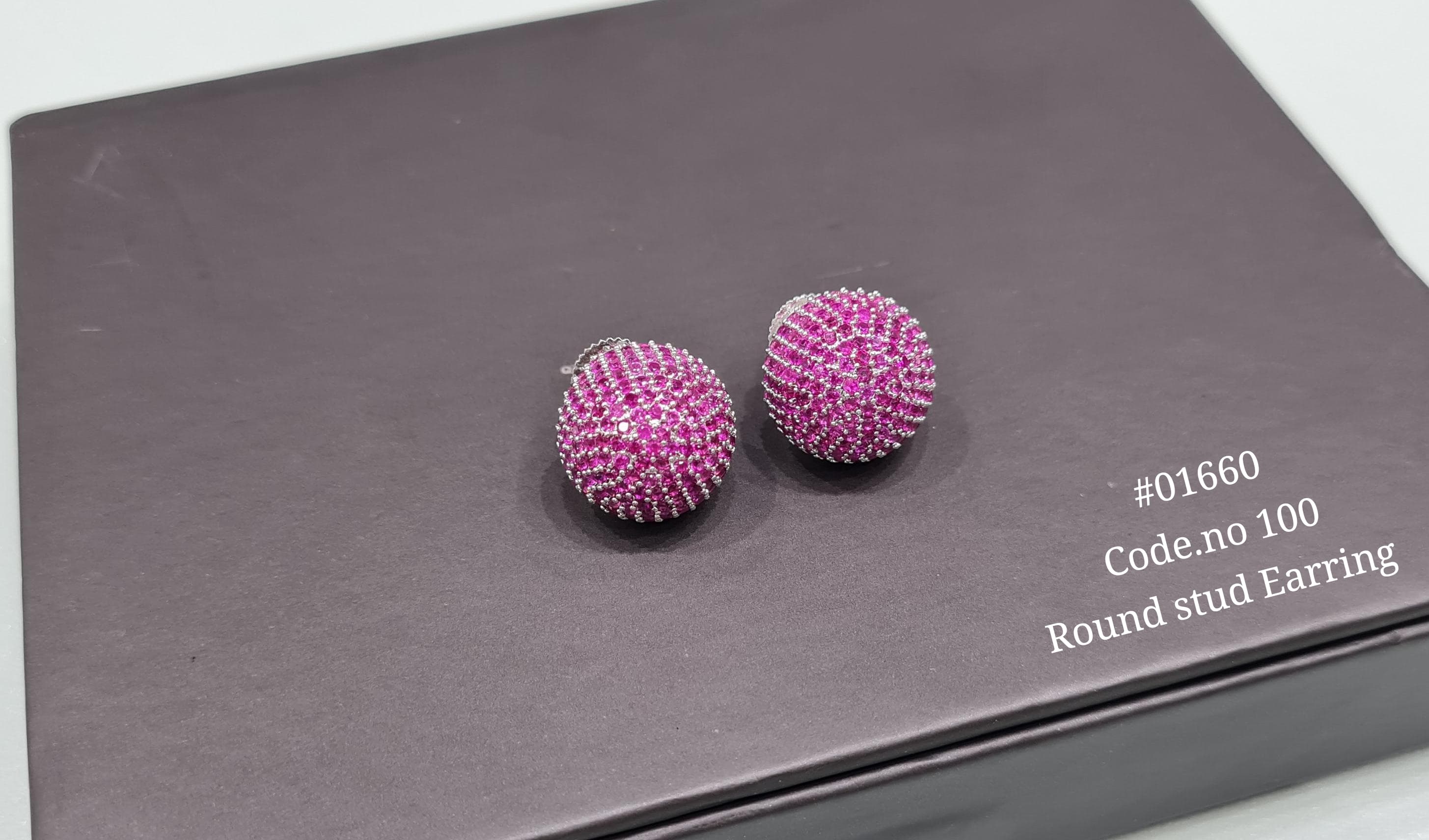 Cz studs 01660