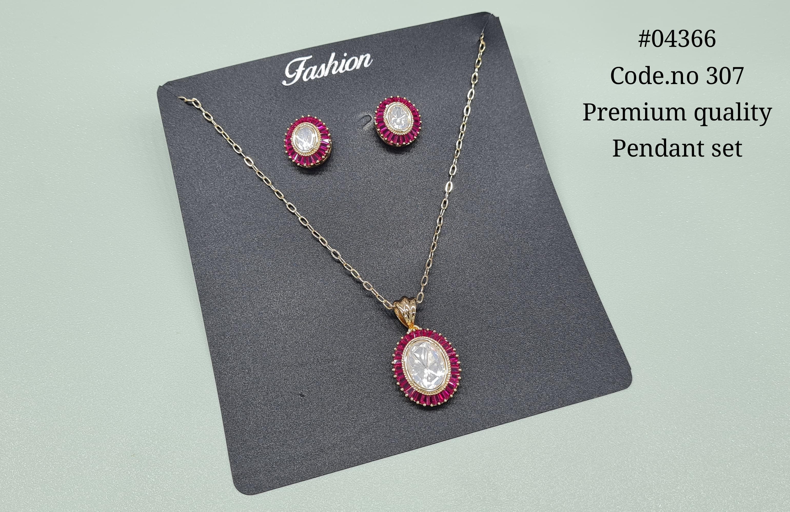 Kundan Pendant 04366