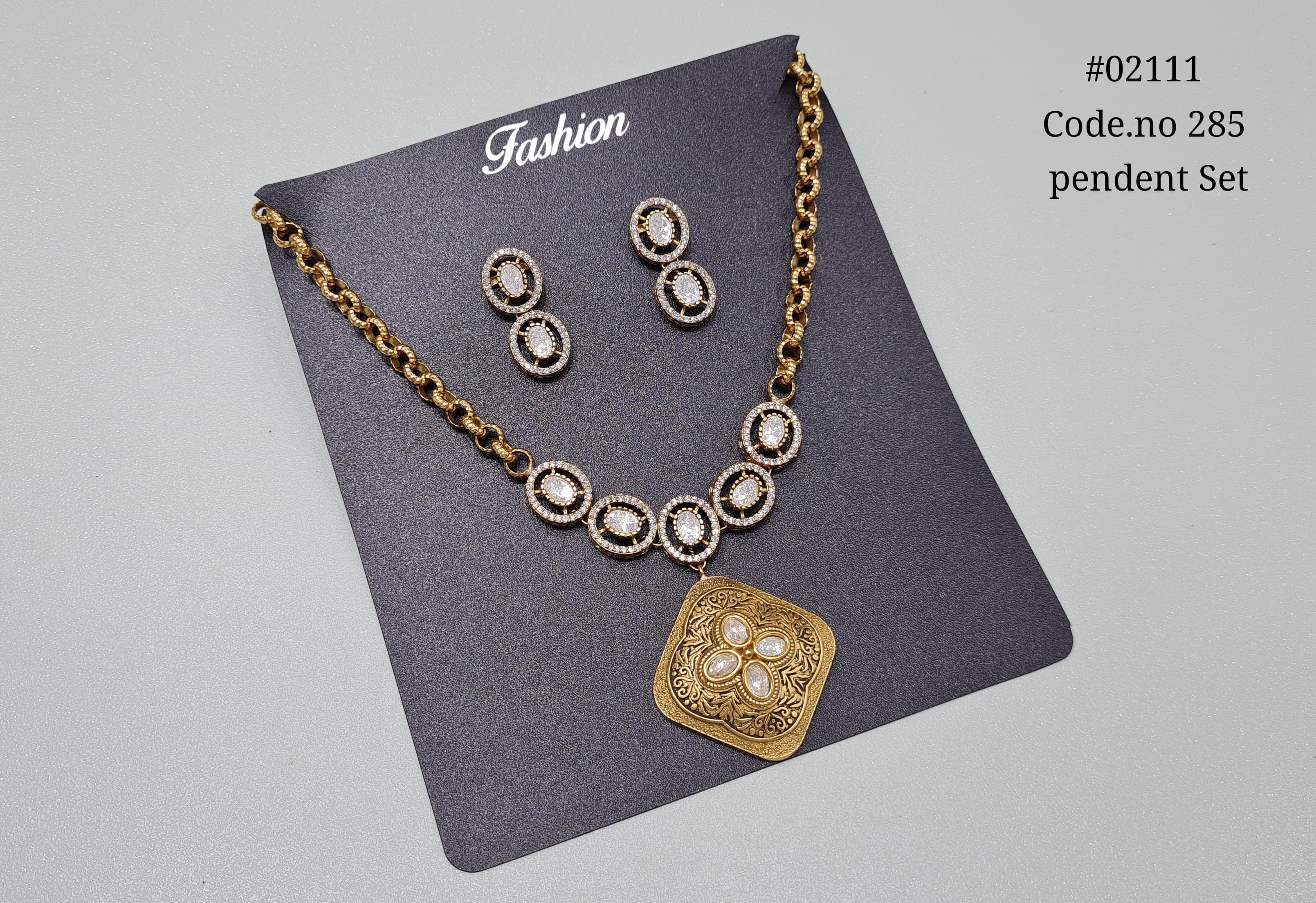 Chain pendant set 02111