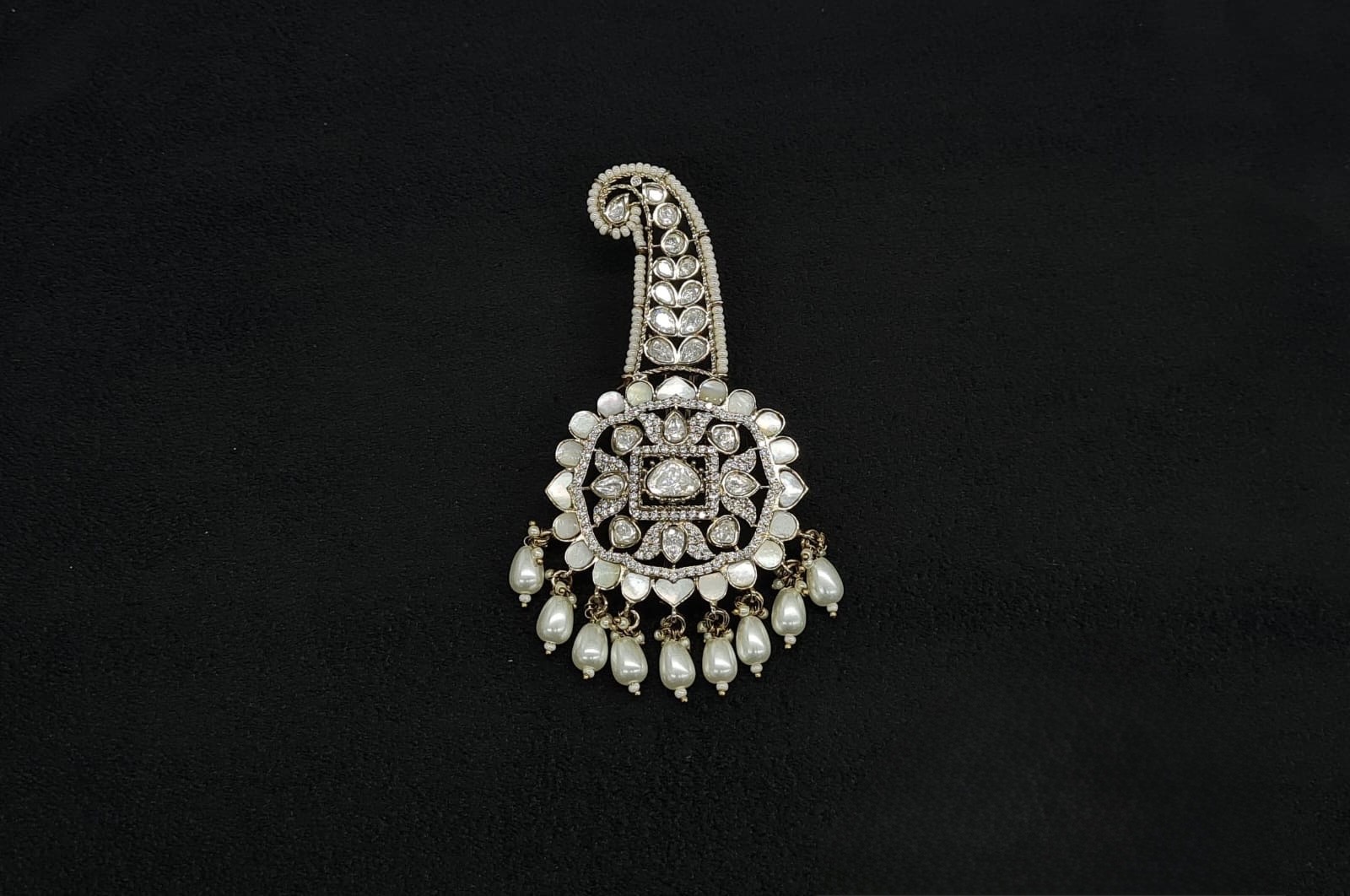 Kundan Kalangi 11144 - 2