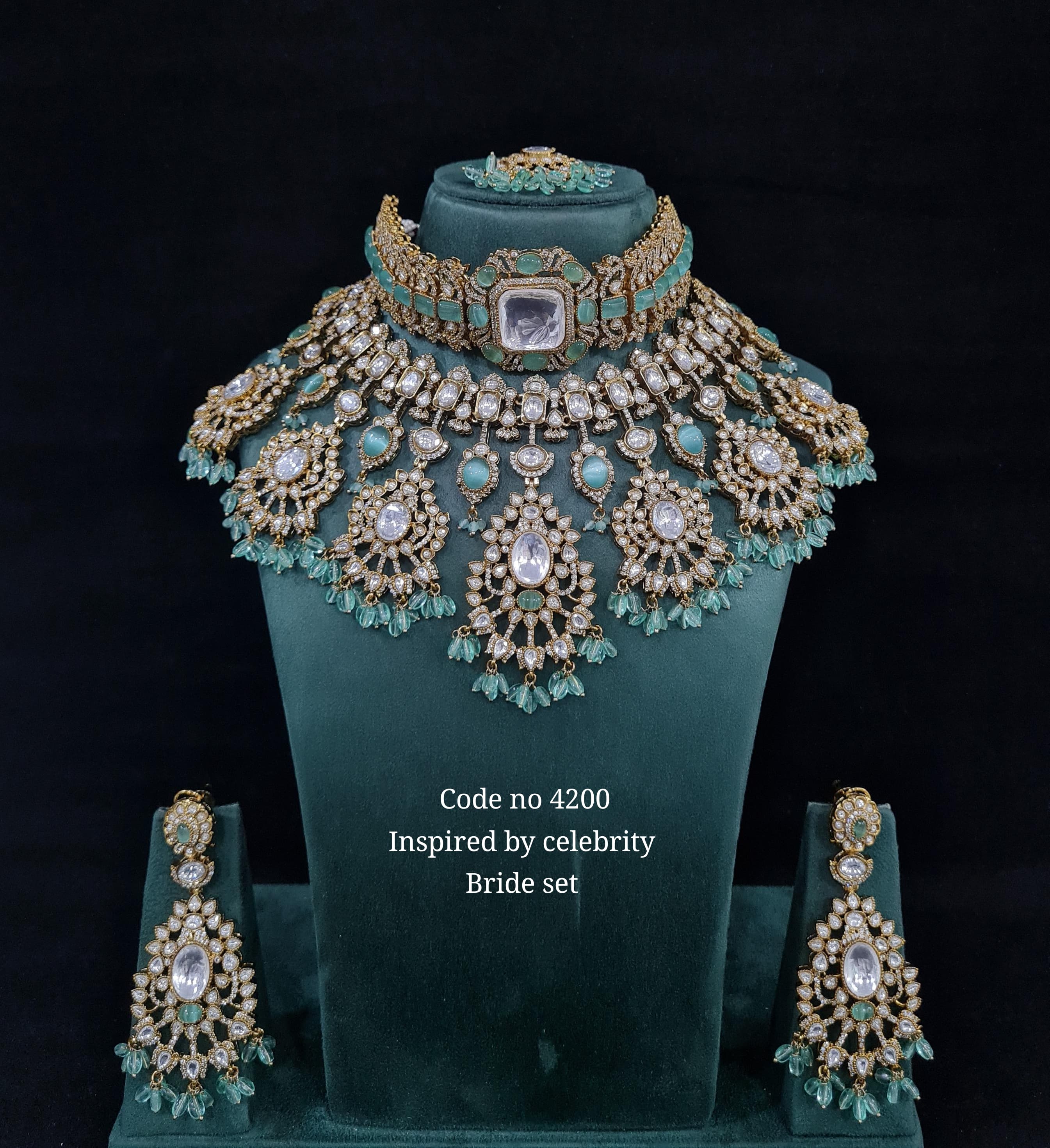 Kundan Bride Set 01638 - 5