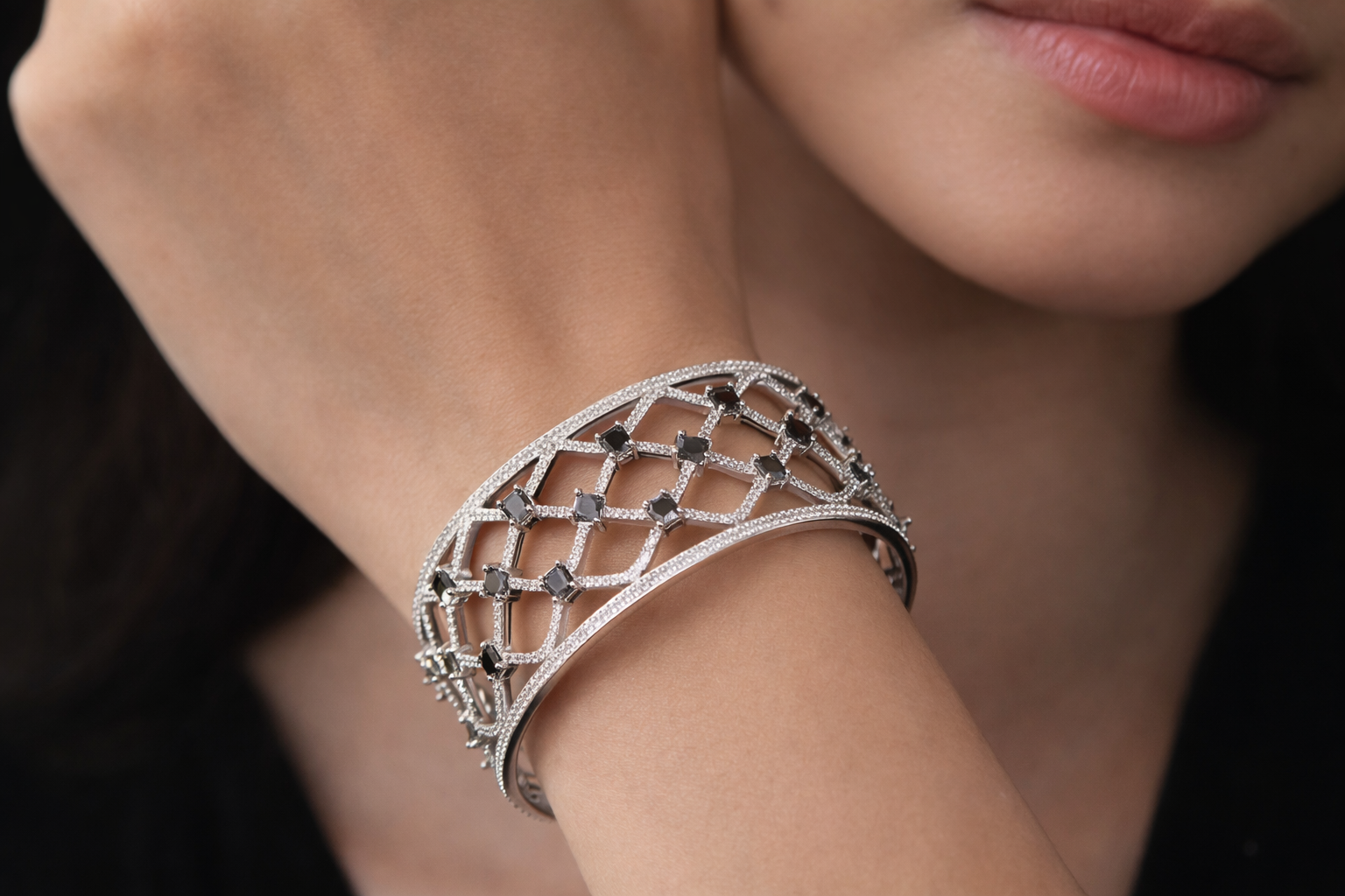 Zarina Mesh Cuff 08245 - 8