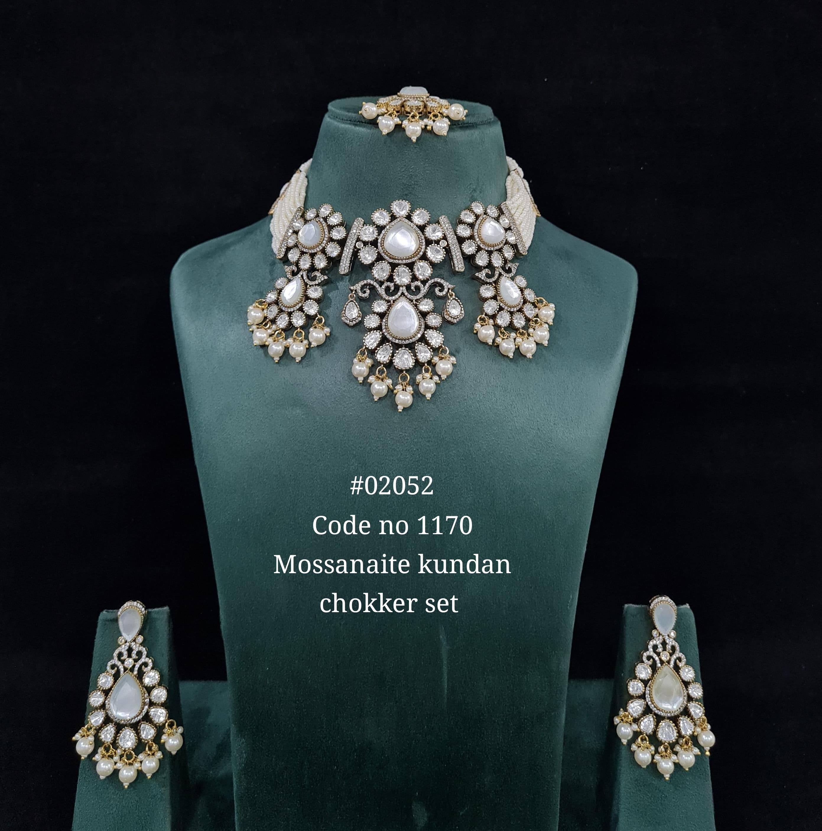 Victorian Doublet Choker 02052 - 5