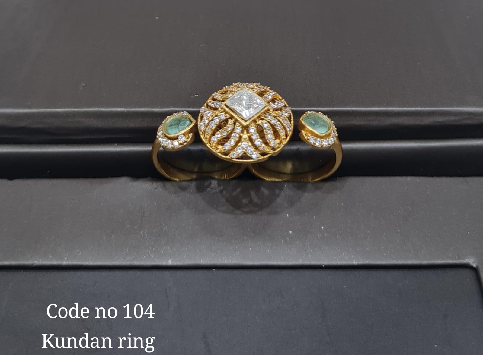 Kundan finger ring 00264 - 4
