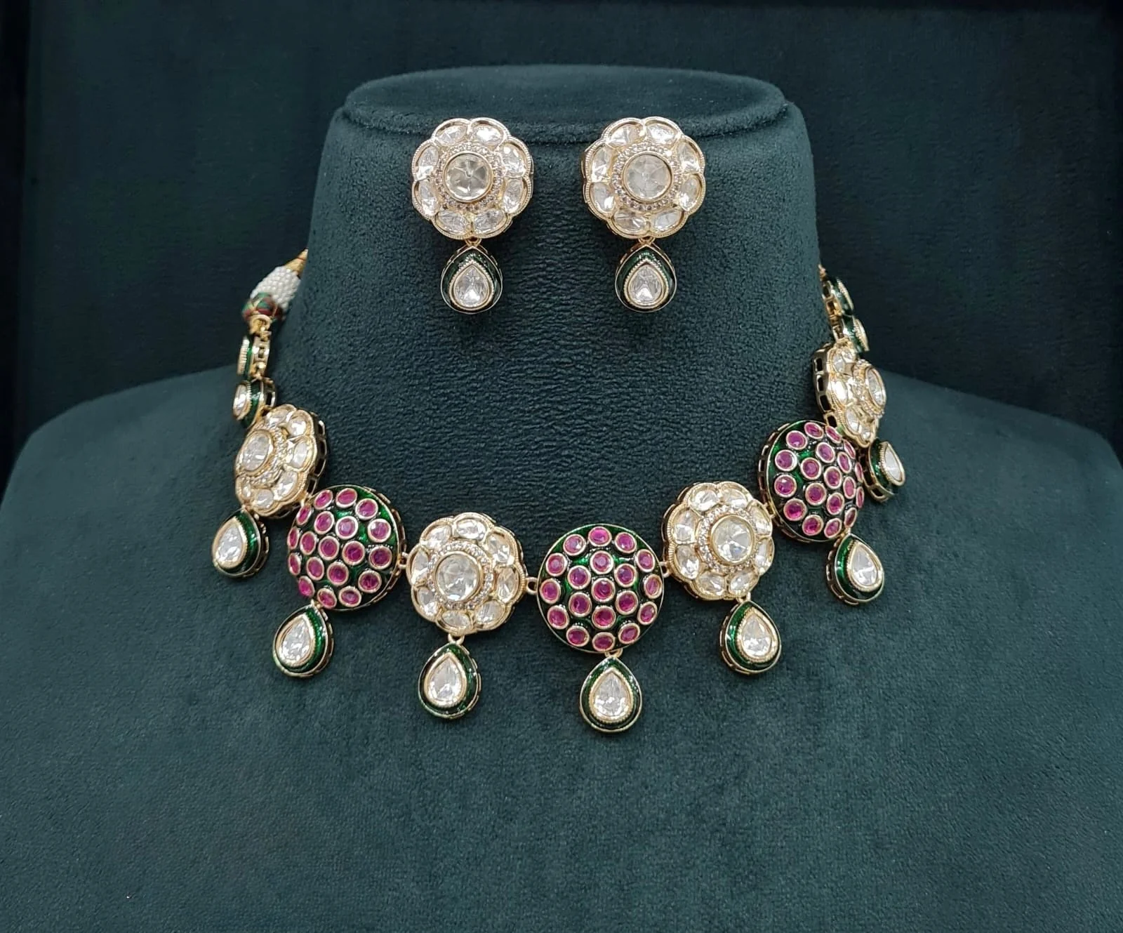 Kundan Necklace 08524 - 2