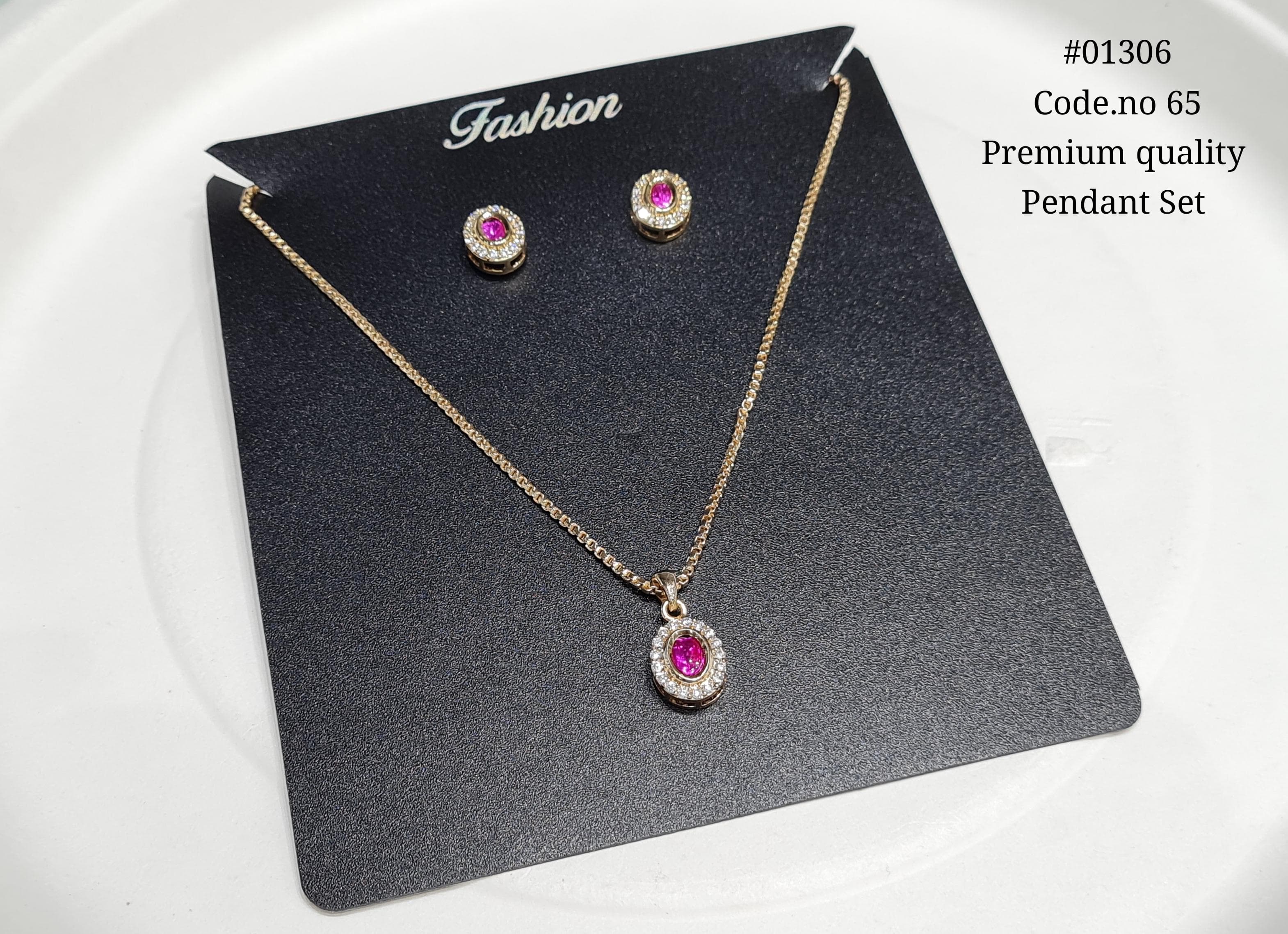 Kundan Pendant 01306 - 3