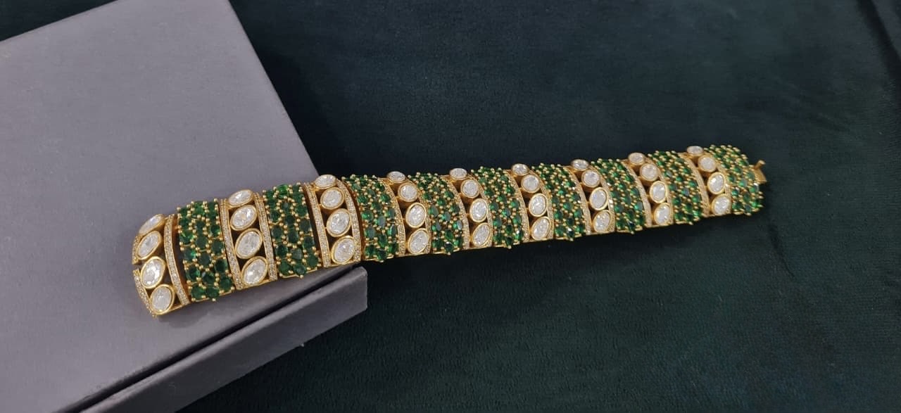 Kundan Bracelet 06434 - 4