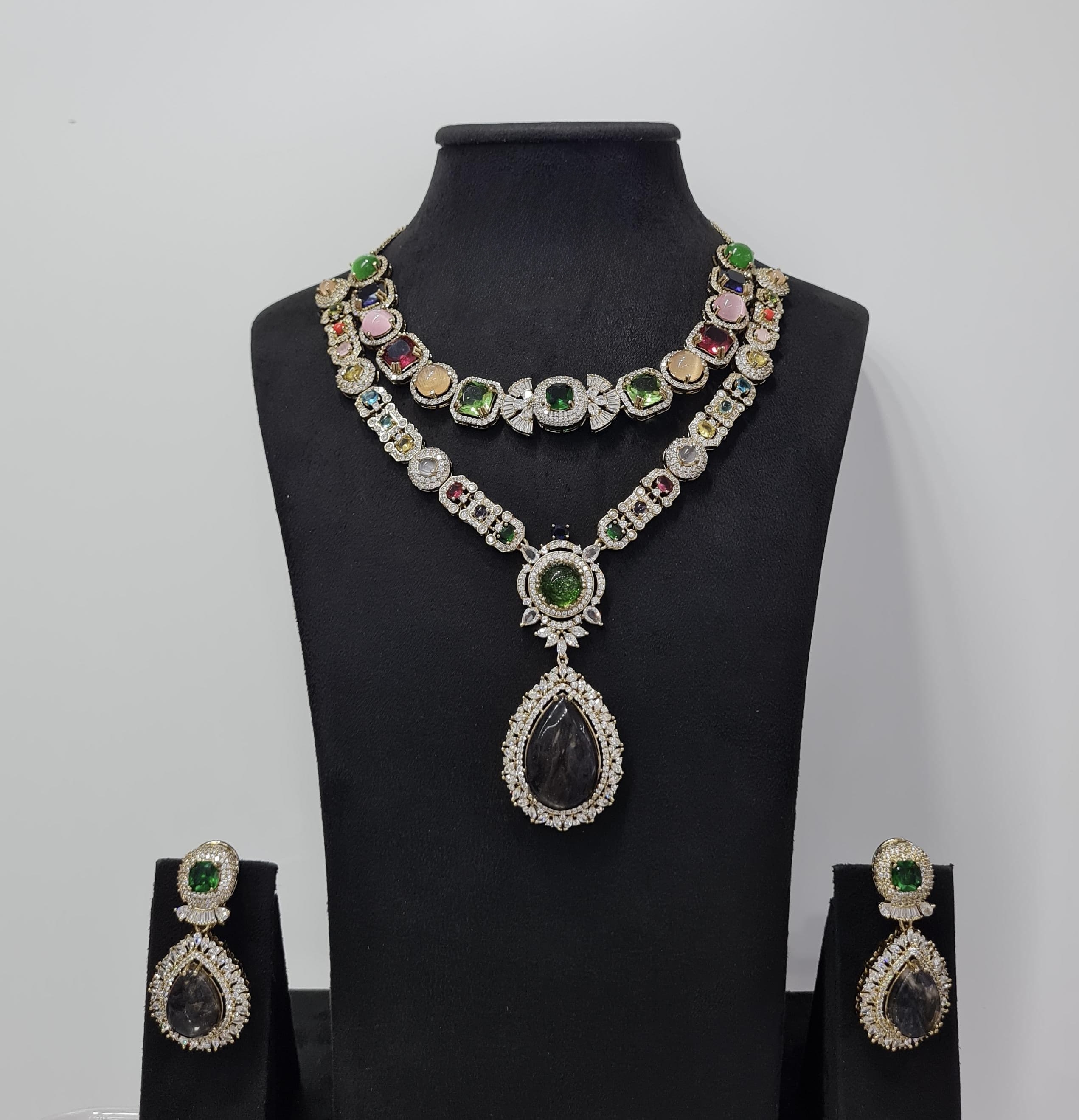 Sabyasachi Necklace 08438 - 3