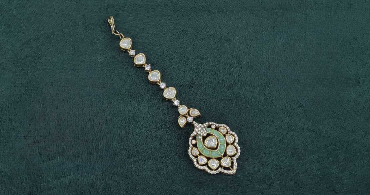 Kundan Tikka 06008 - 7