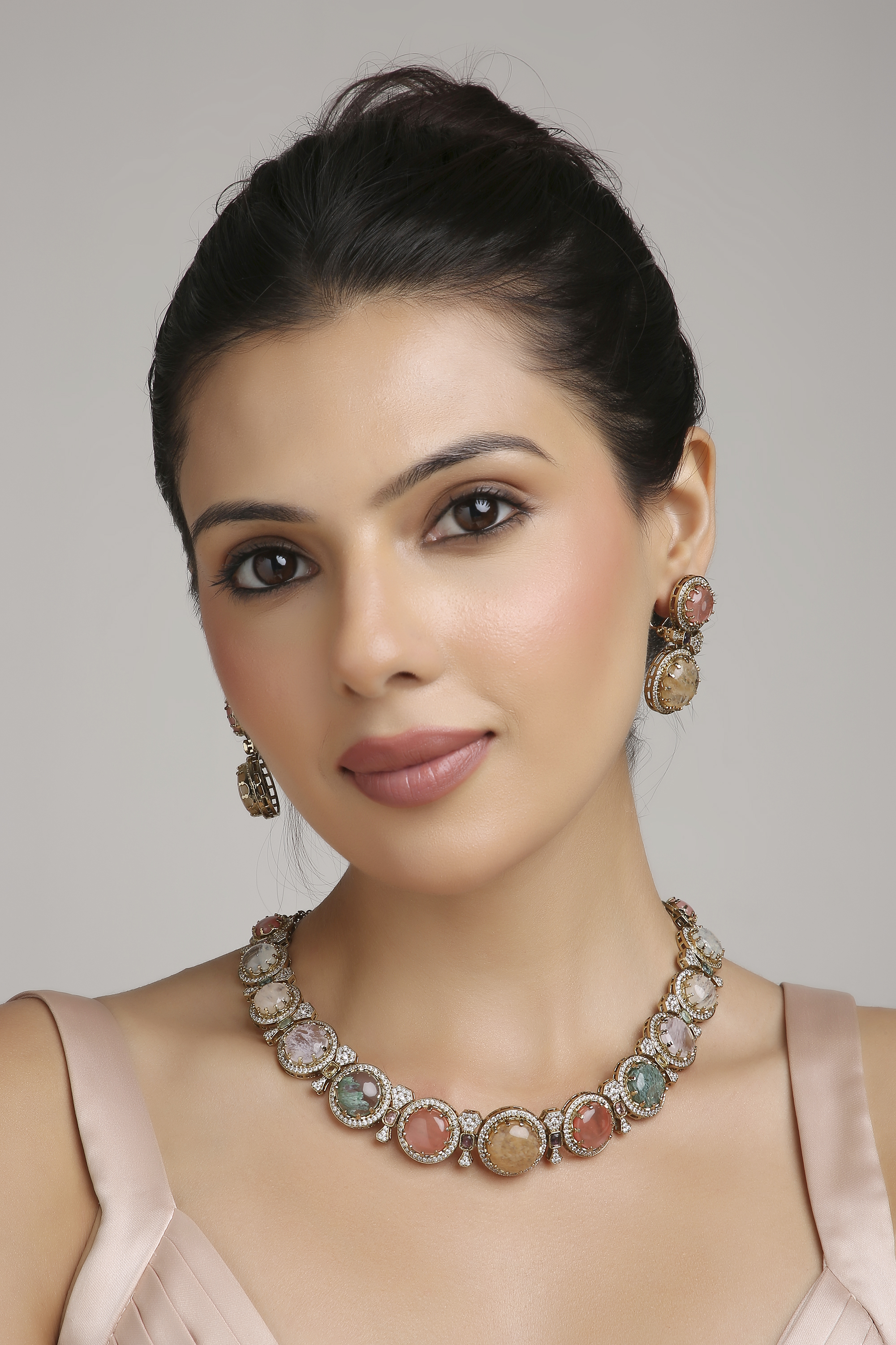 Sabyasachi Necklace 08436 - 4