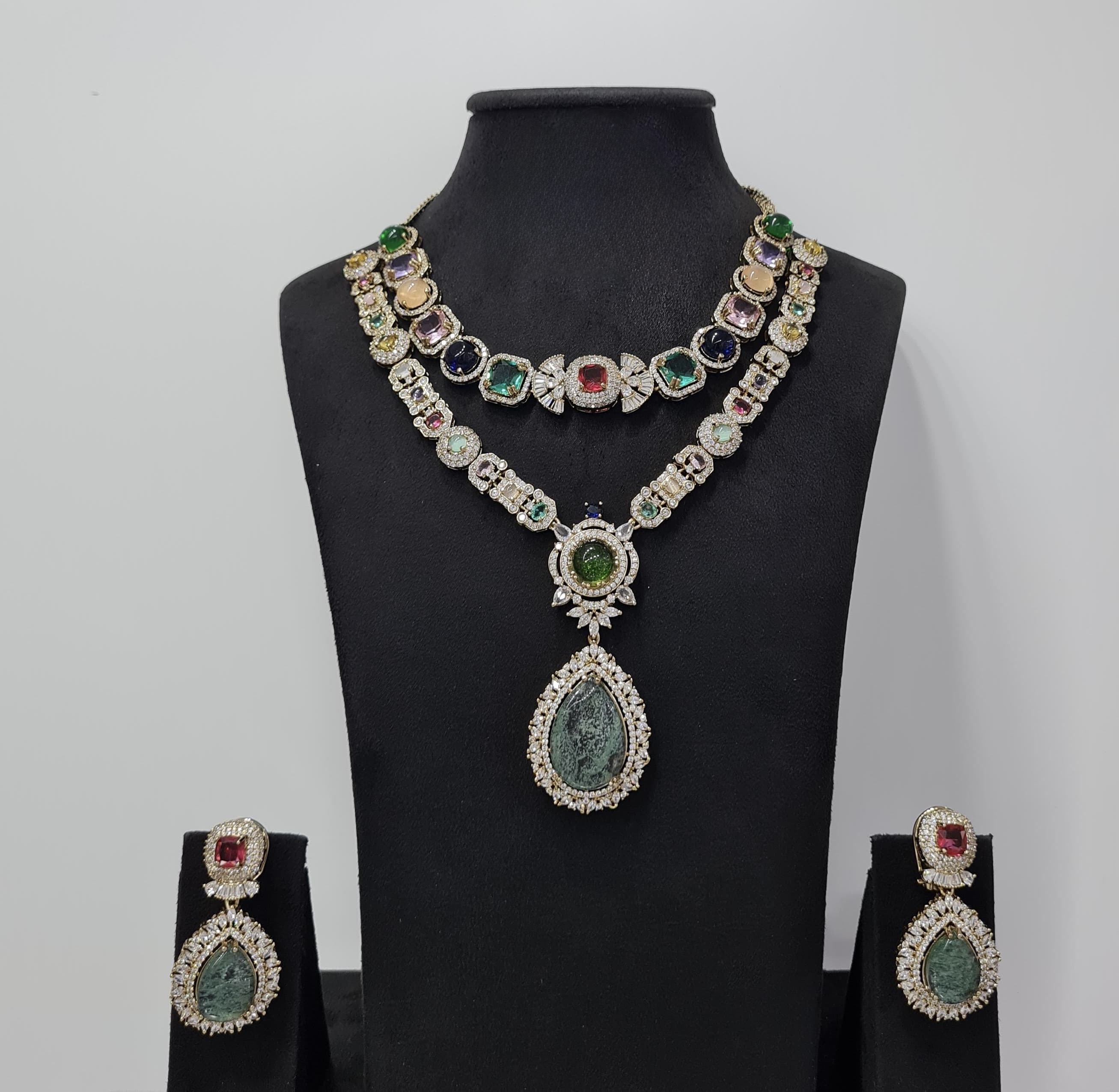 Sabyasachi Necklace 08438 - 4