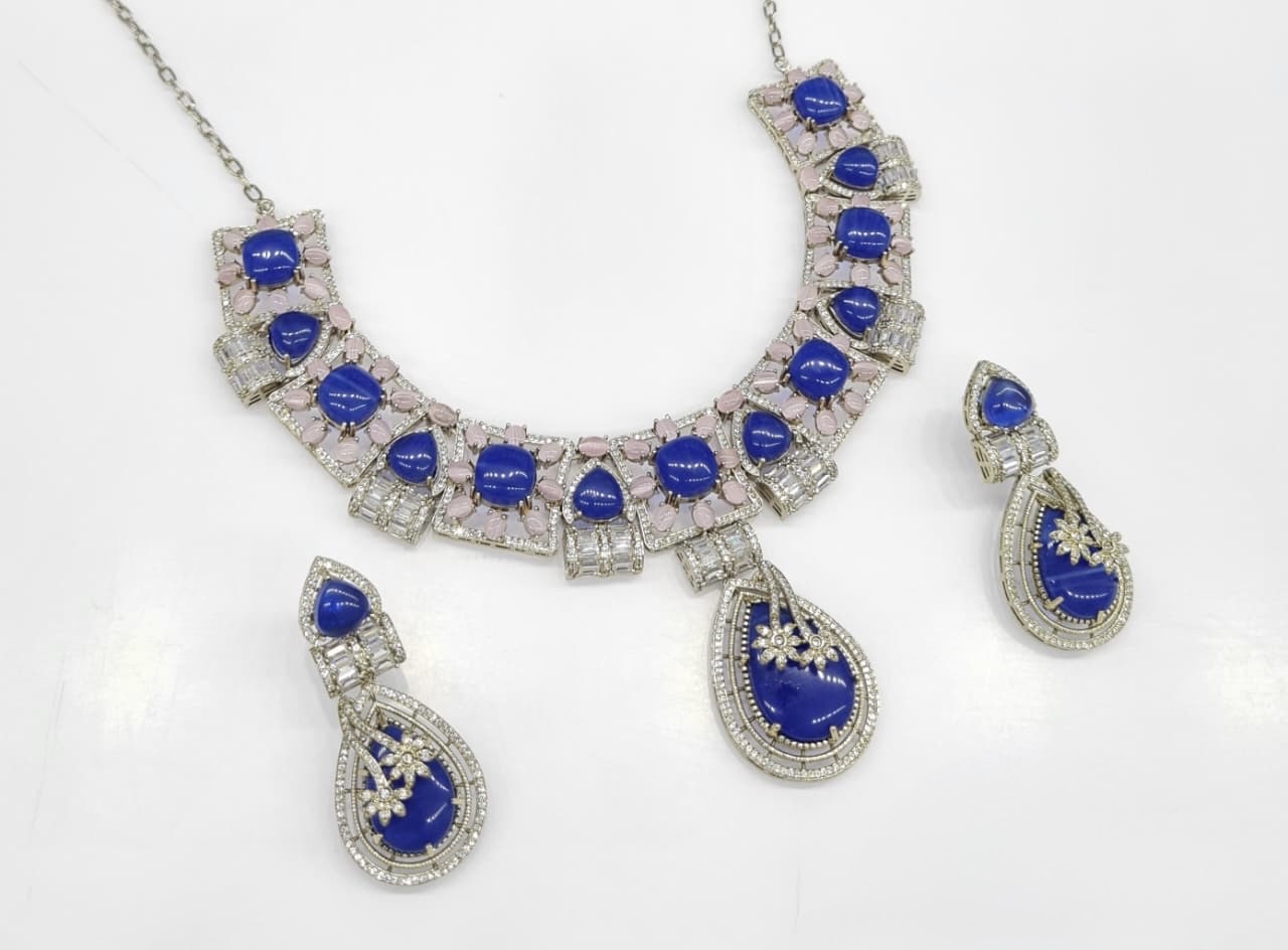 Sabyasachi Necklace 10040 - 9