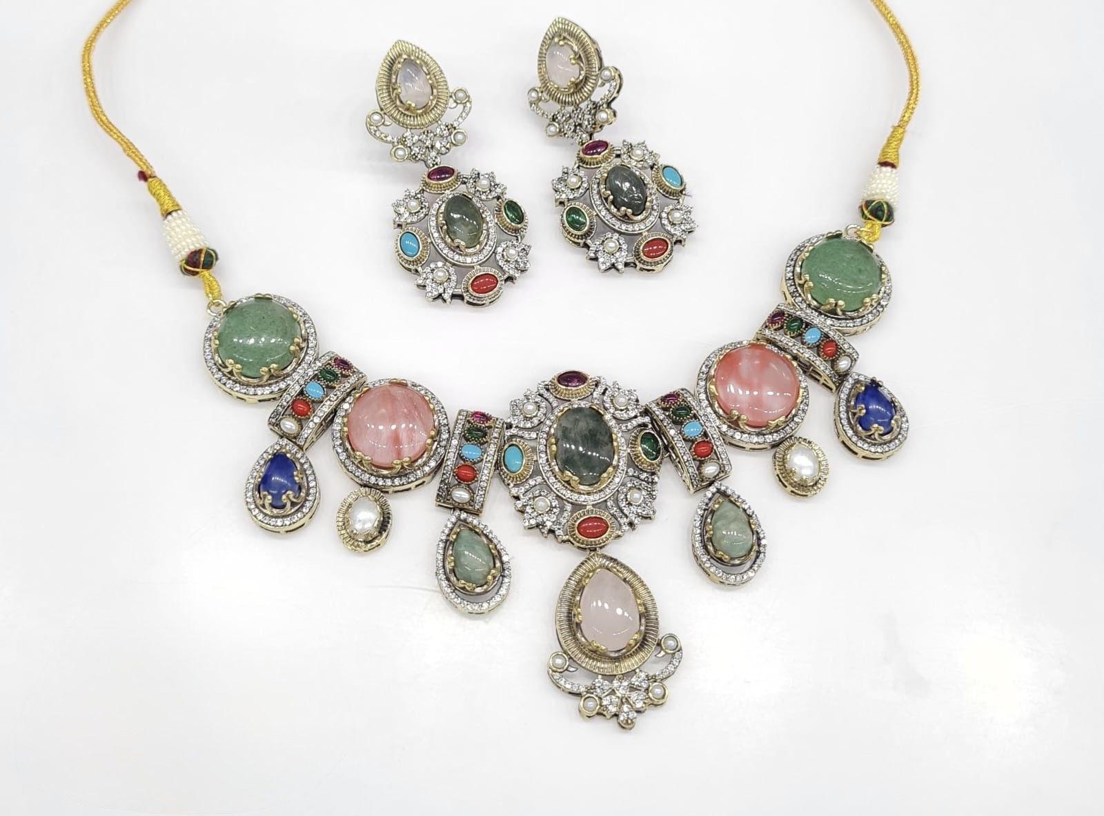 Sabyasachi Necklace 08651 - 4