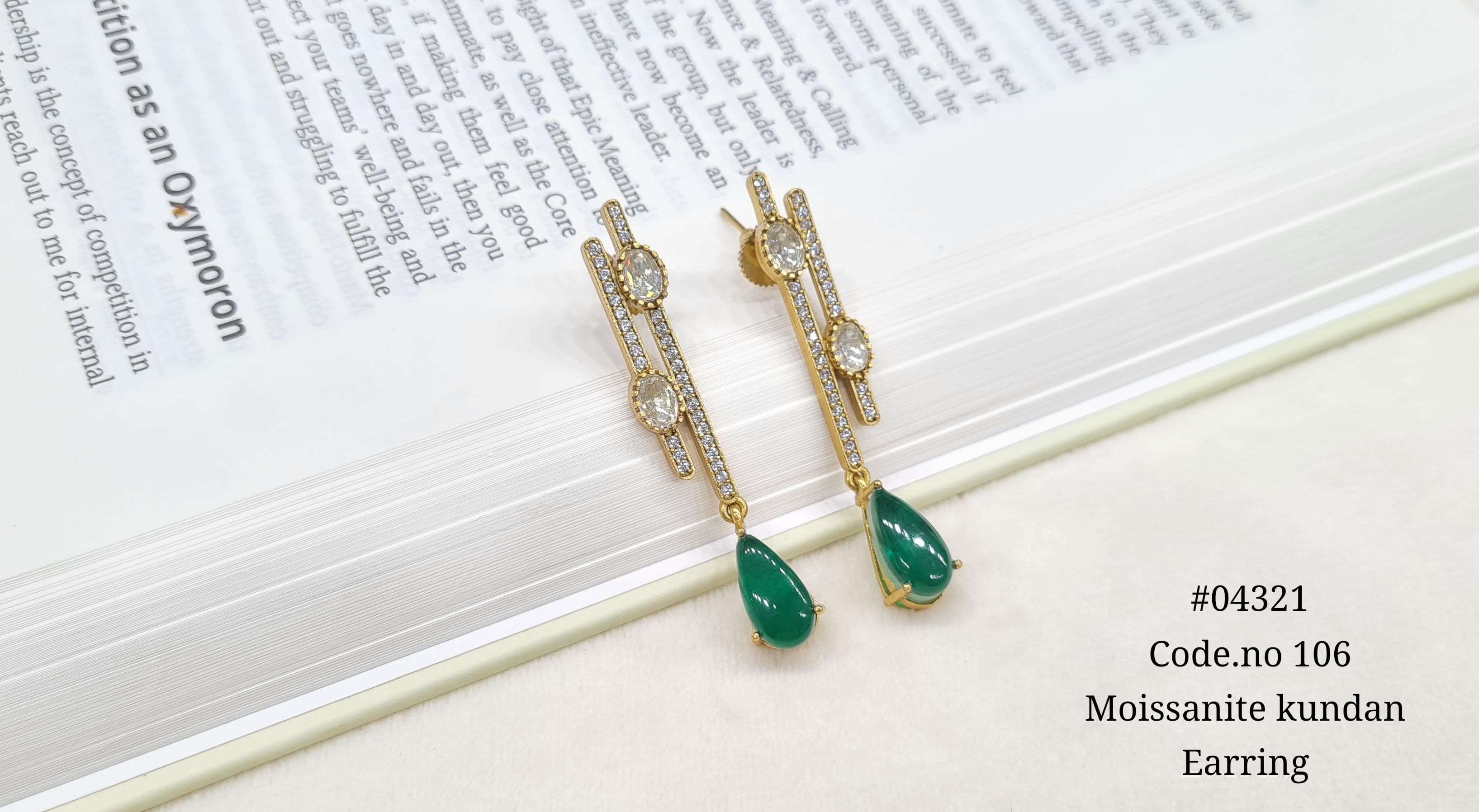 Kundan Earring 04321 - 5