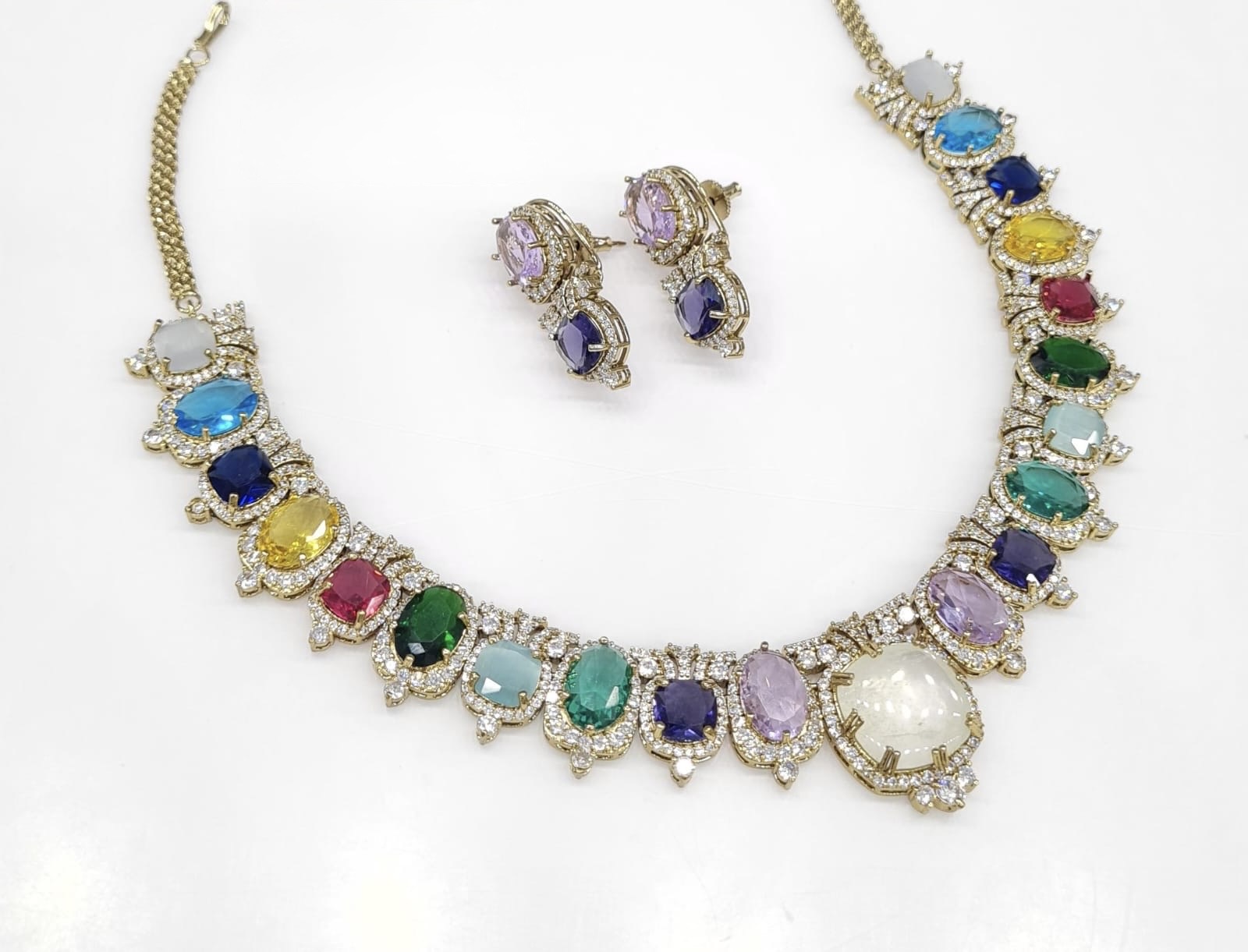 Sabyasachi Necklace 08728 - 12