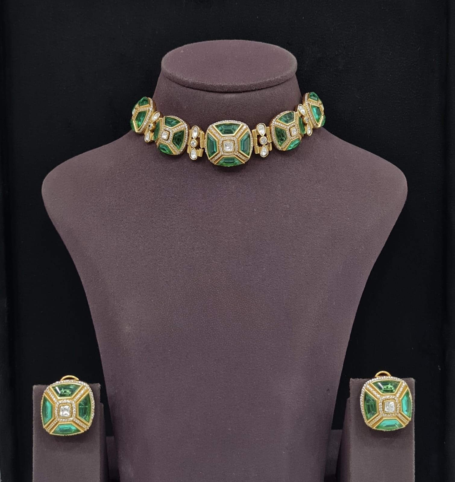 Kundan Choker 11334 - 8