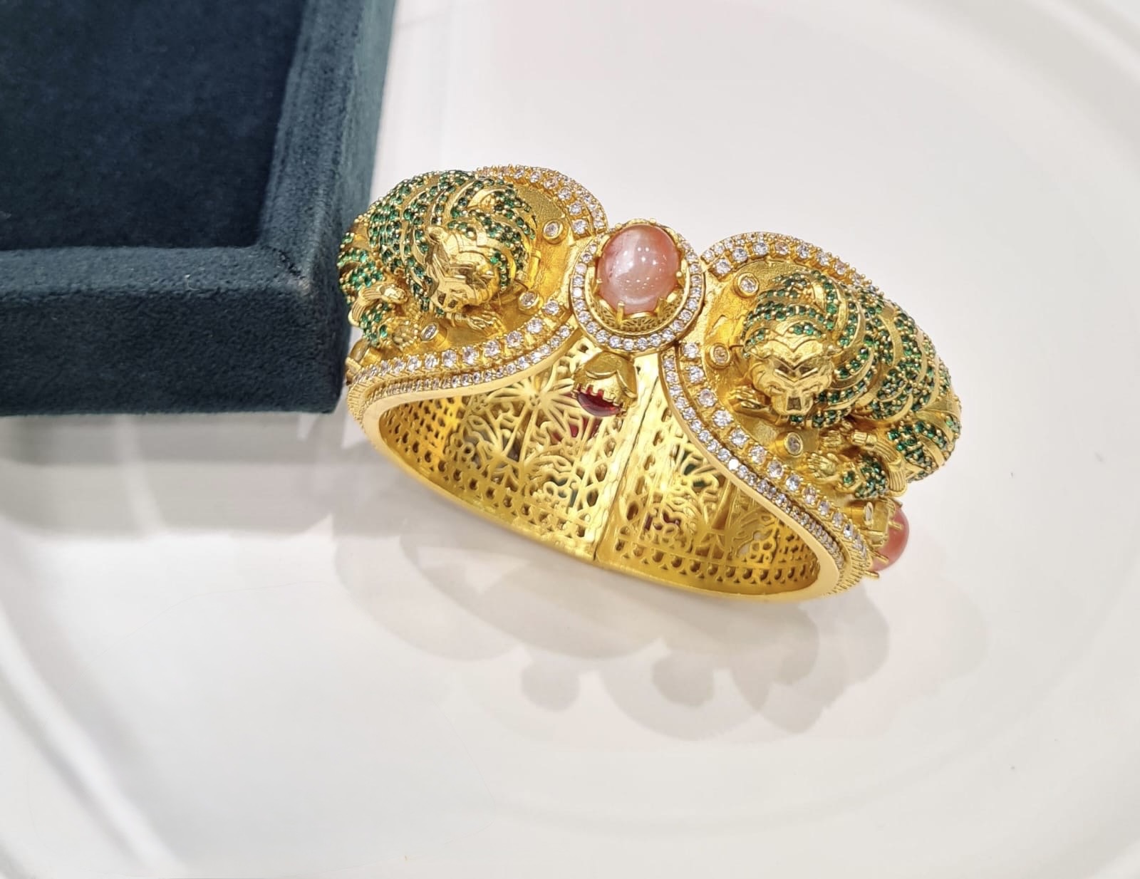 Sabyasachi Kada 07998 - 2