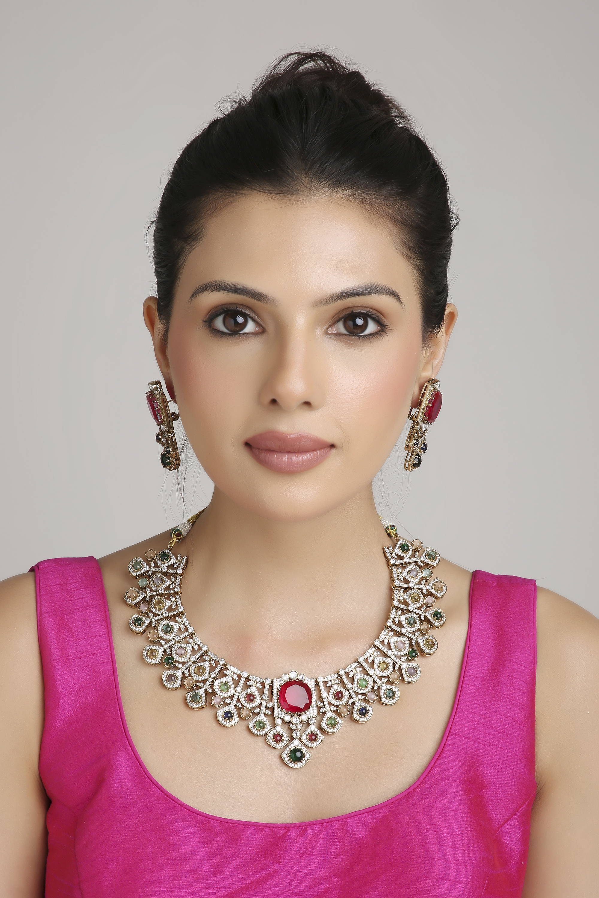 Sabyasachi Necklace 08727 - 3