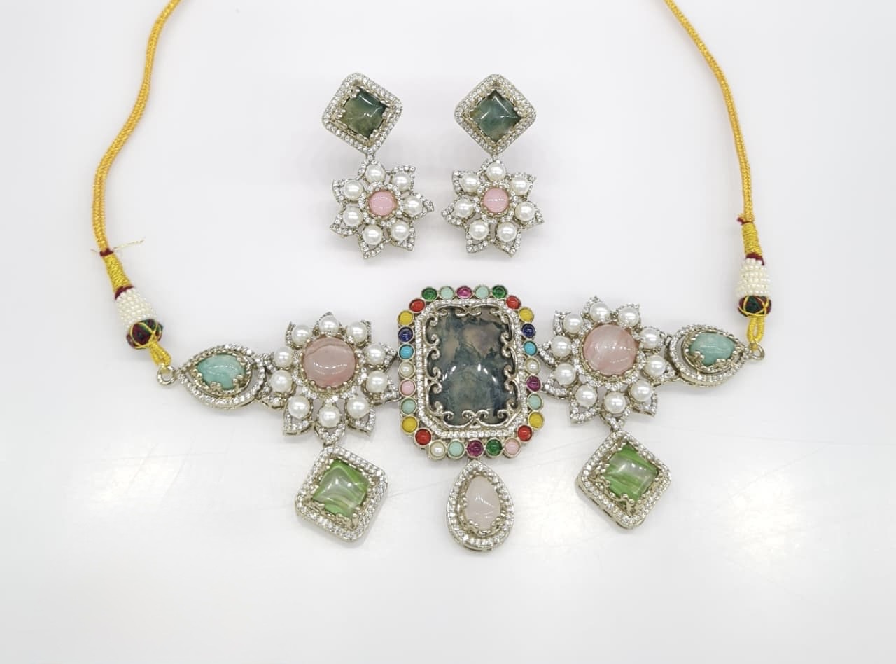 Sabyasachi Choker 08655