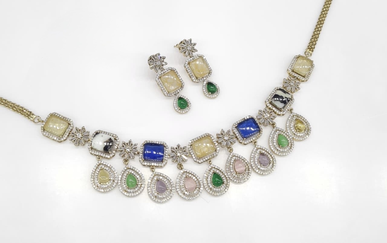 Sabyasachi Necklace 08724 - 15