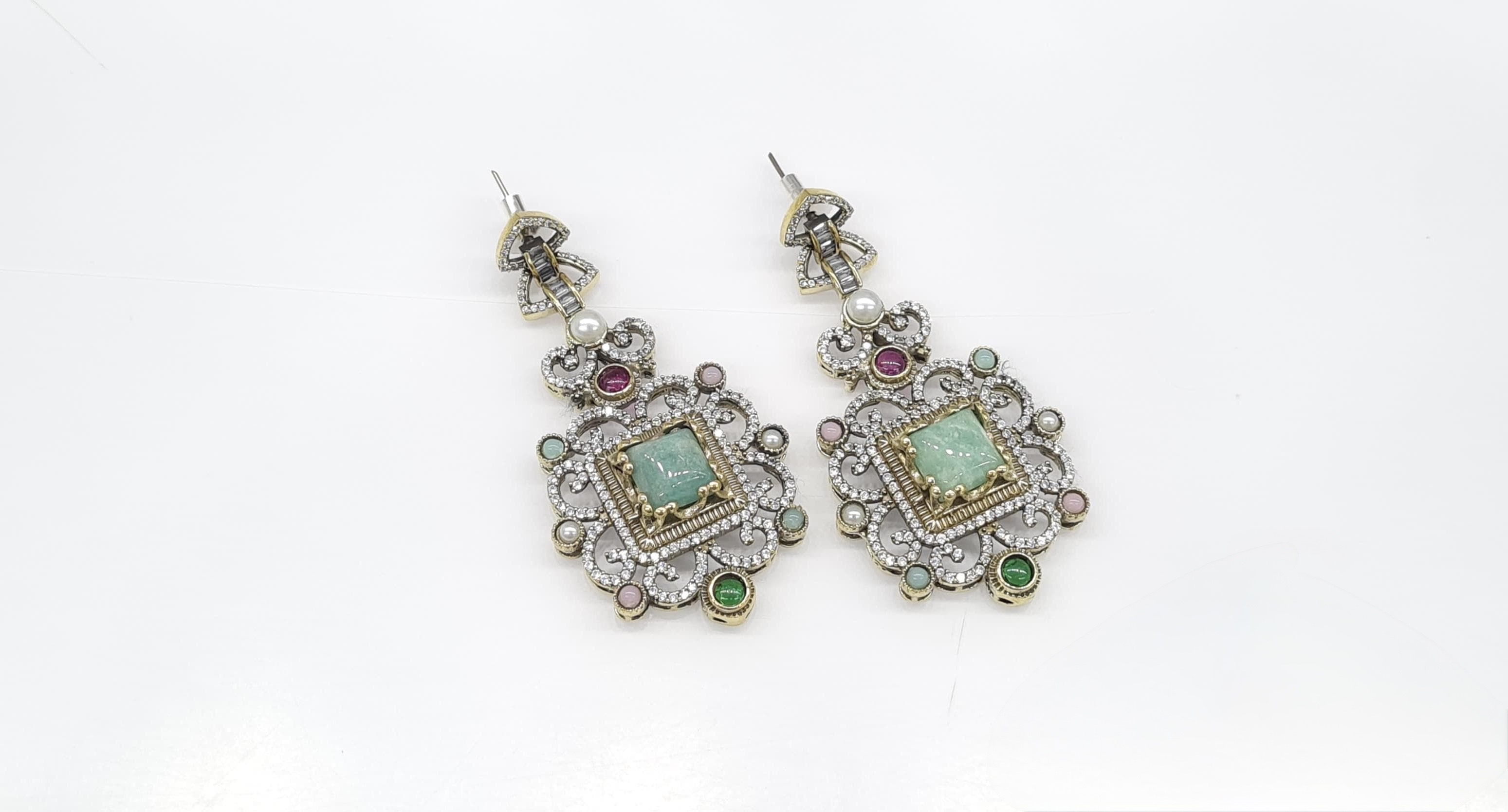 Sabyasachi Earrings 09400 - 5